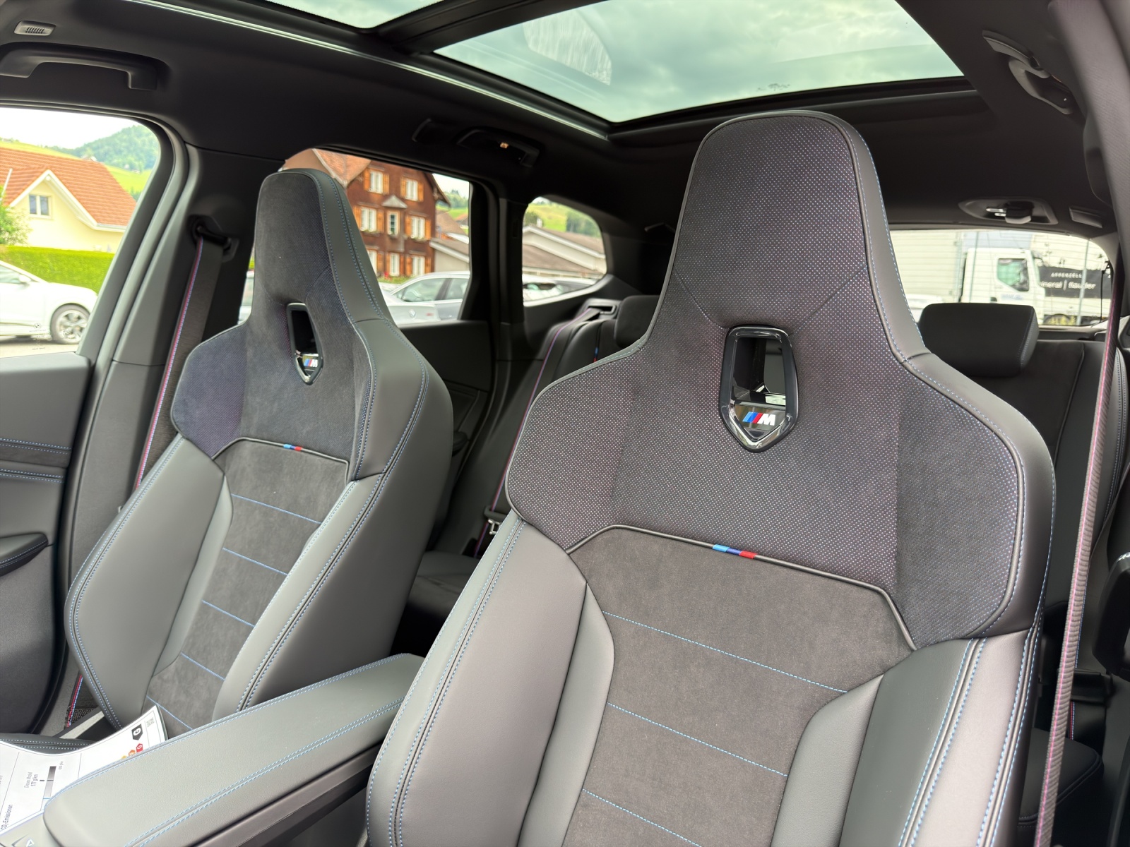 BMW X1 xDrive M35i M Sport Pro-image-19