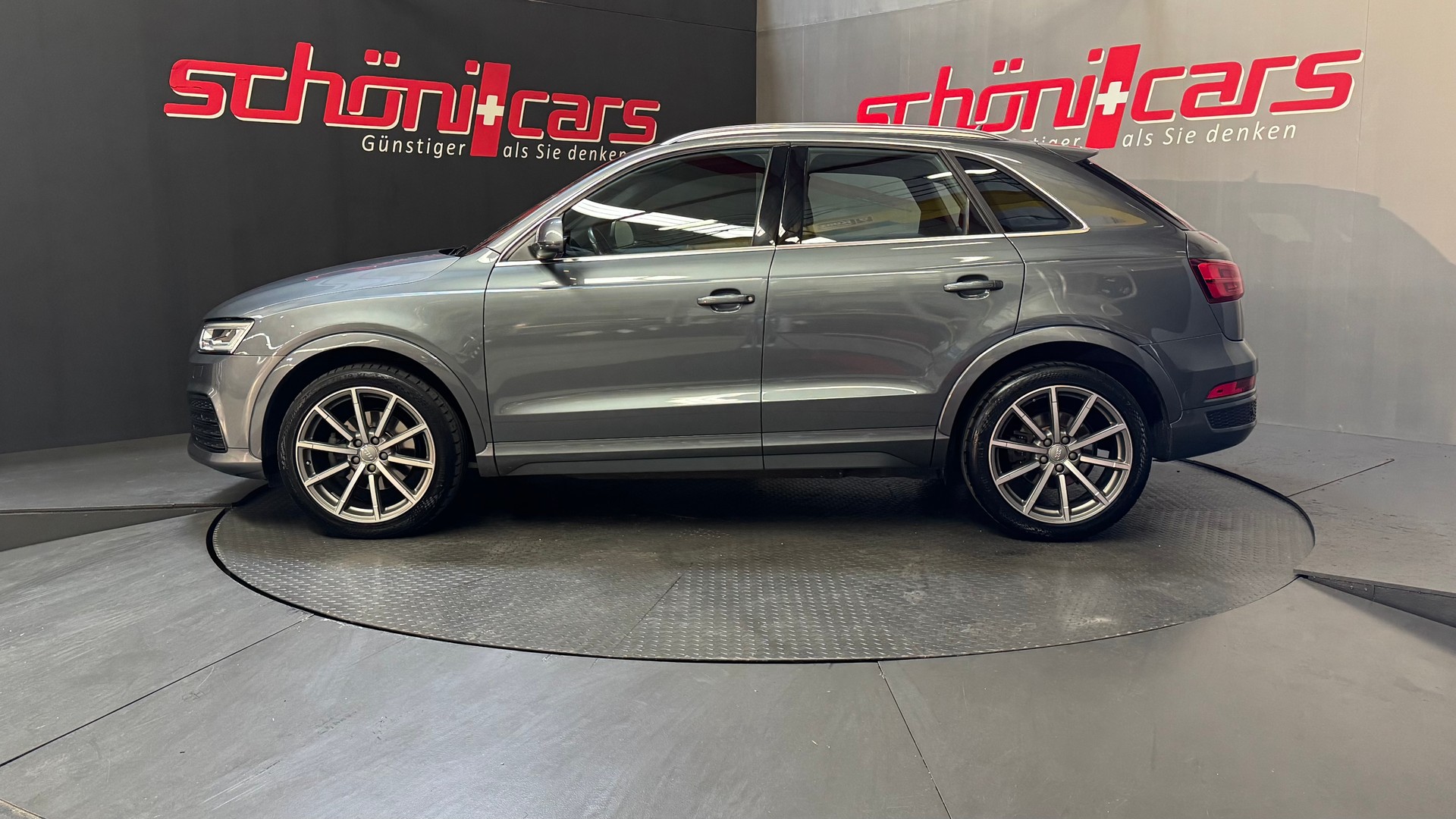 AUDI Q3 2.0 TFSI sport quattro S-tronic-showroom-element-2