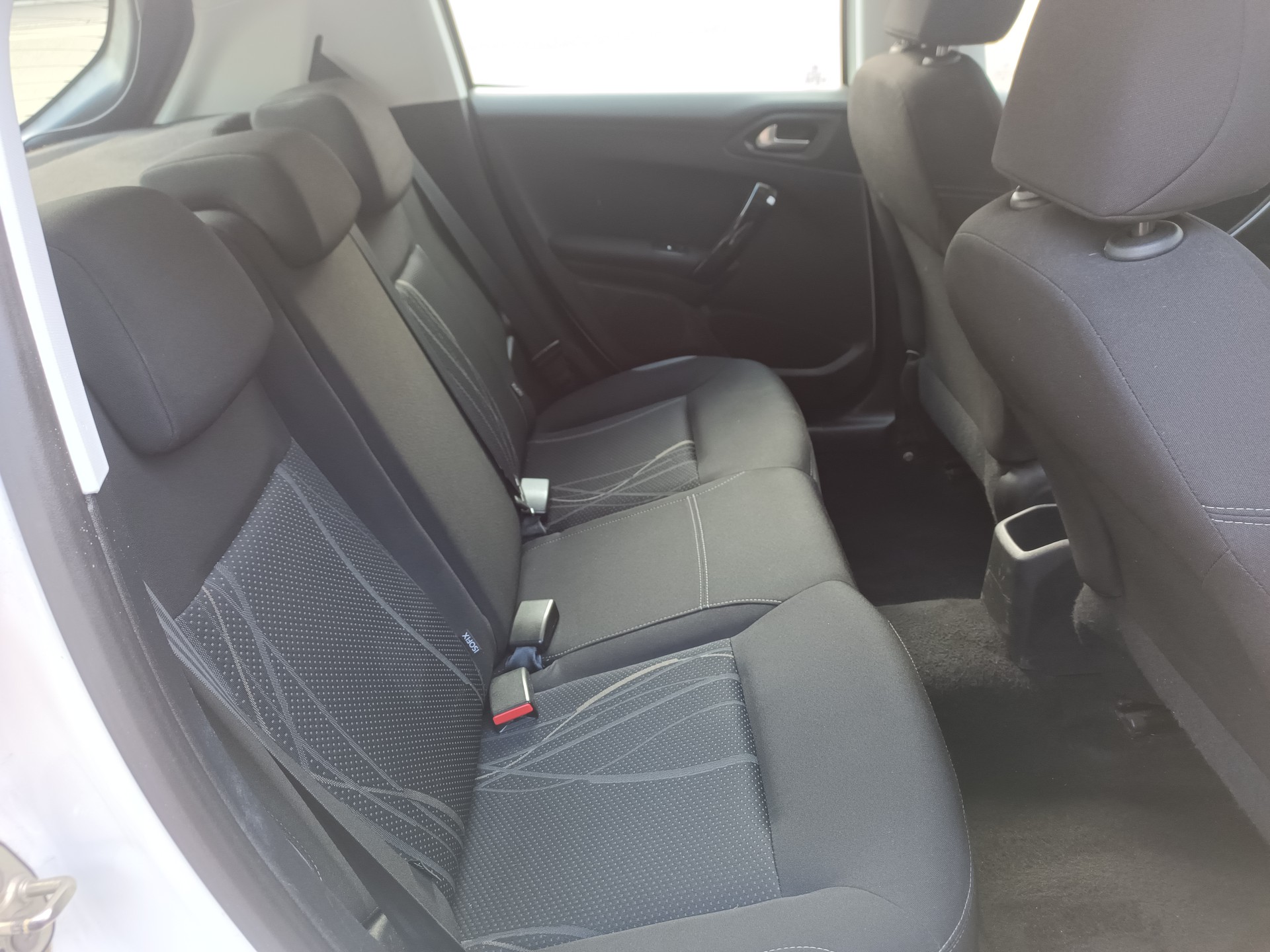 PEUGEOT 208 1.2 VTI Access-image-8