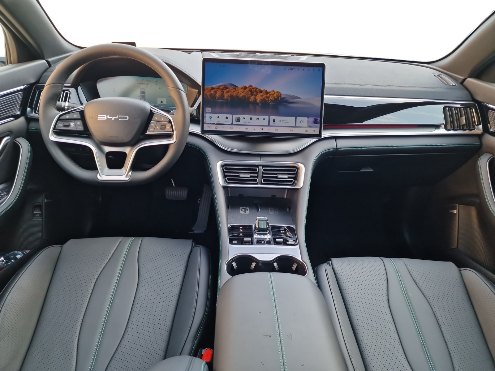 BYD Seal U DM-i Design AWD Panorama 324 PS-image-28