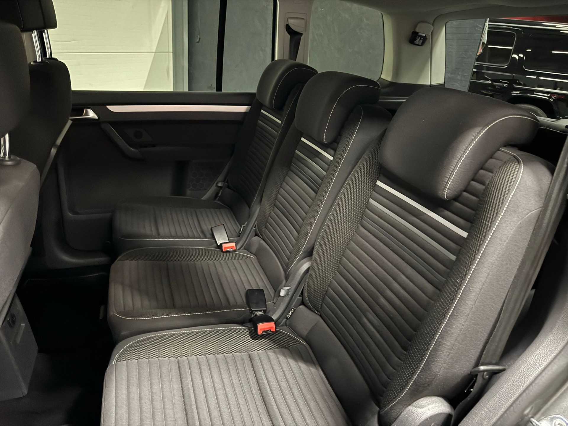 VW Touran 1.4 TSI 140 Cup DSG-image-8