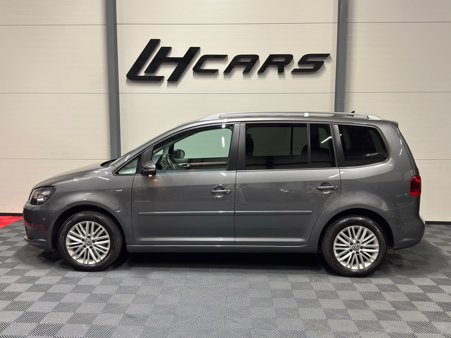 VW Touran 1.4 TSI 140 Cup DSG-image-1