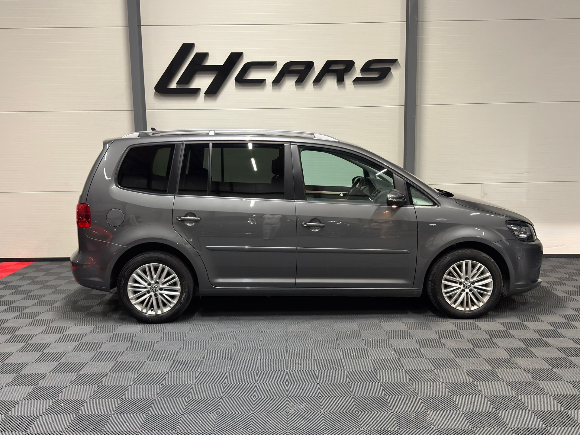 VW Touran 1.4 TSI 140 Cup DSG-image-4