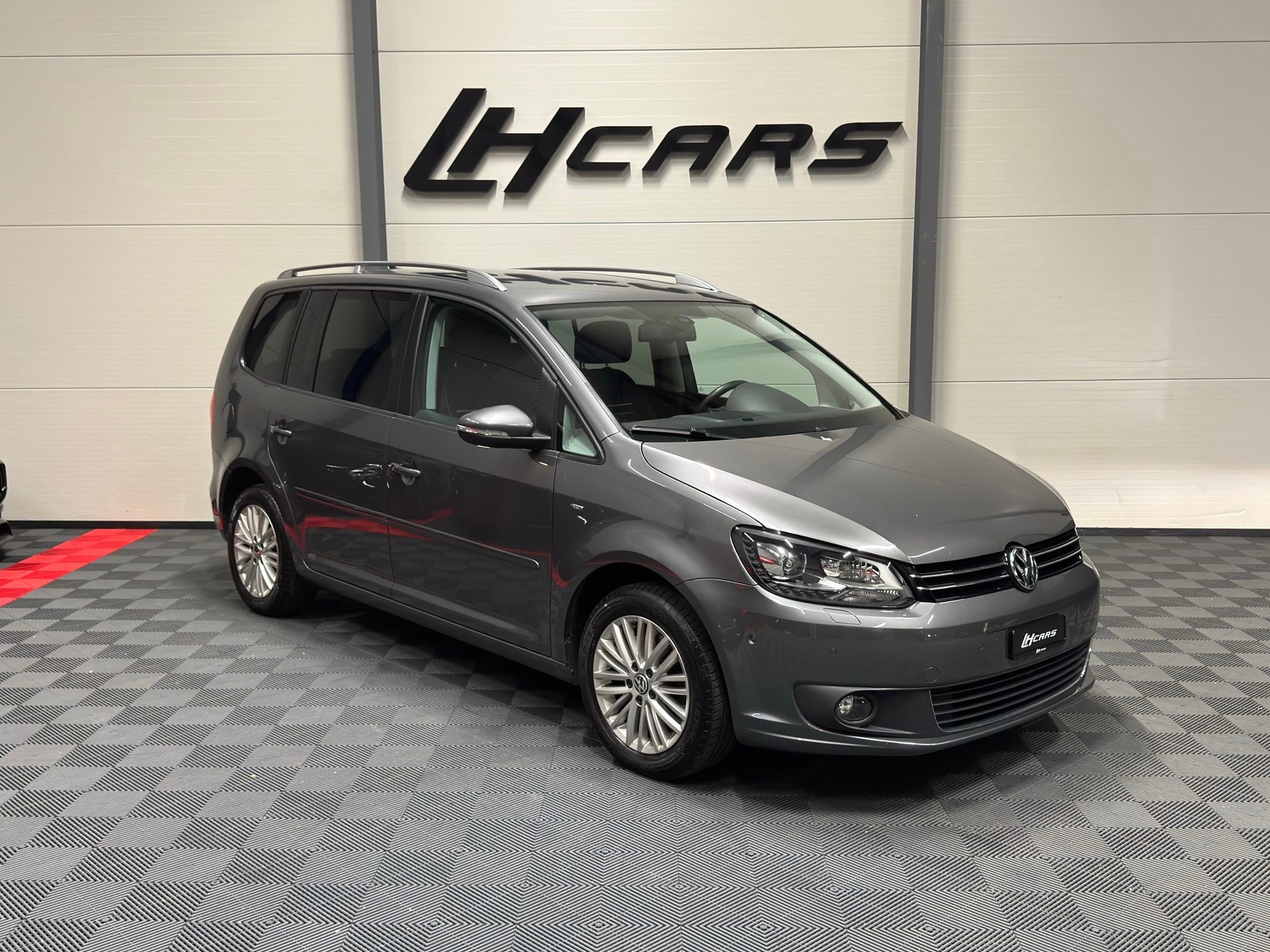 VW Touran 1.4 TSI 140 Cup DSG-image-5