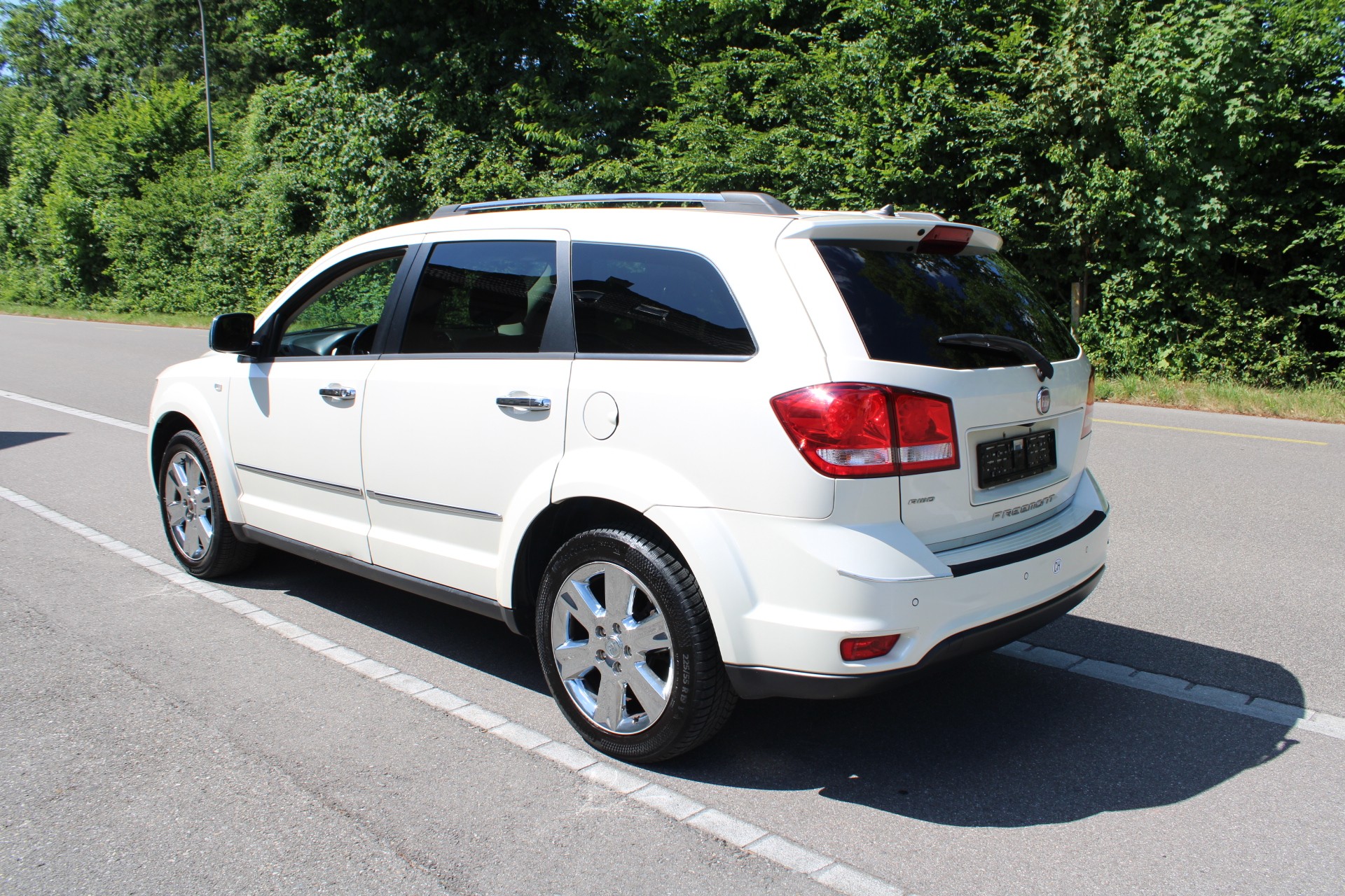 FIAT Freemont 2.0 MJ Park Avenue AWD Automat-showroom-element-1