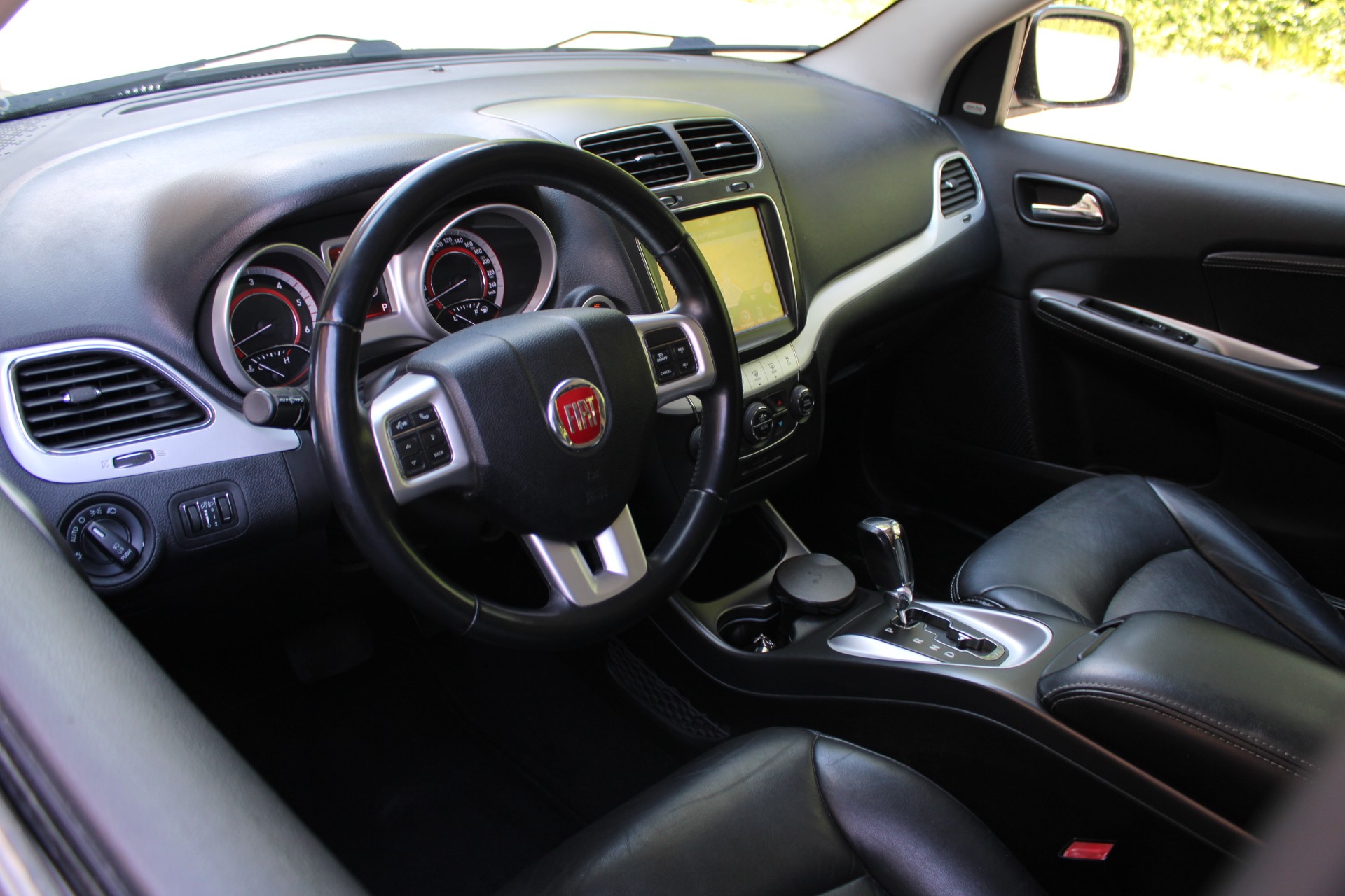 FIAT Freemont 2.0 MJ Park Avenue AWD Automat-image-4