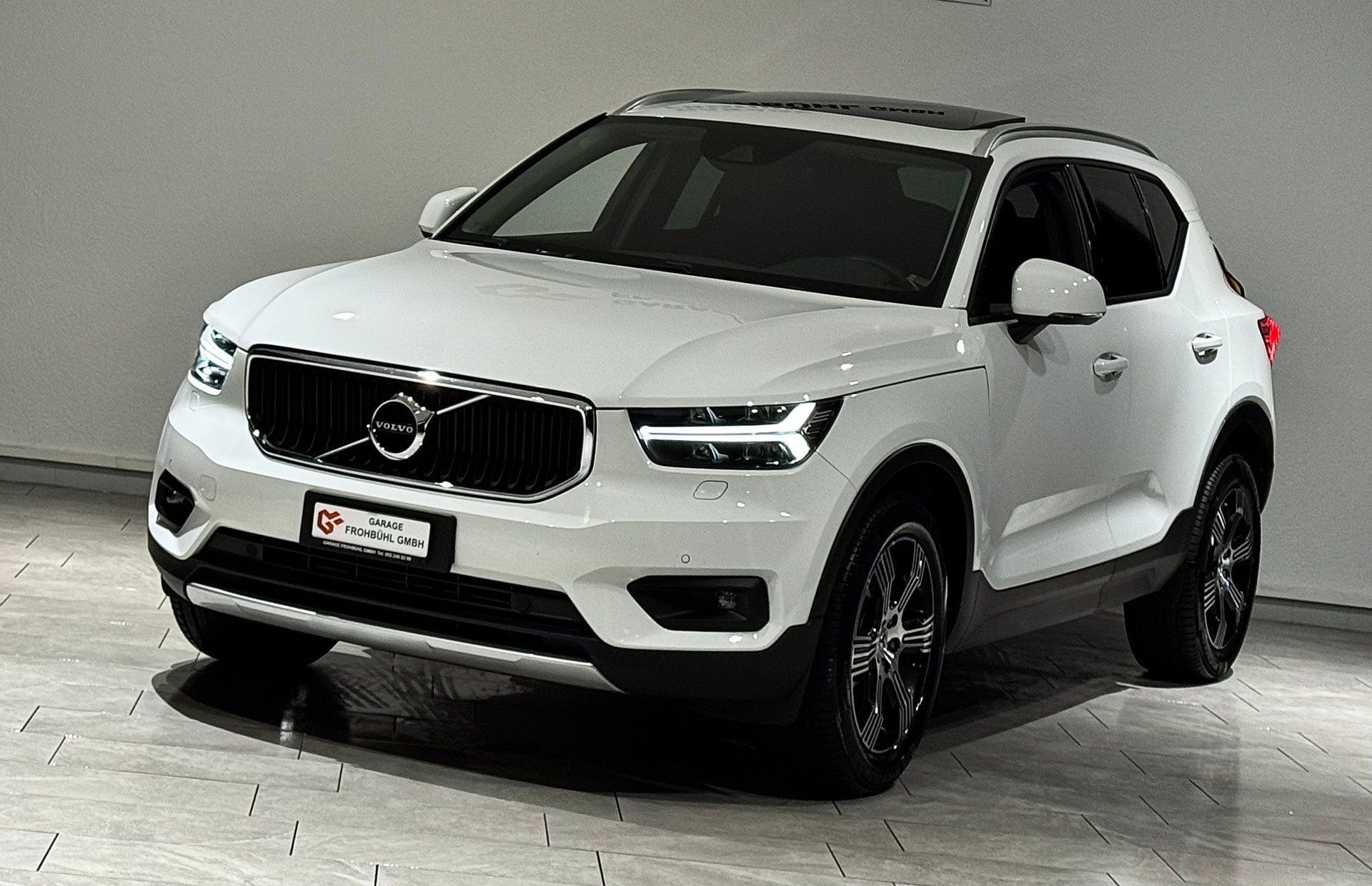 VOLVO XC40 T3 Momentum Geartronic | 1.Hand | CH |