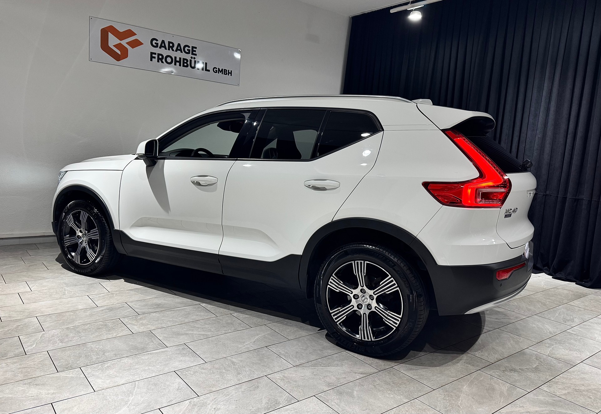 VOLVO XC40 T3 Momentum Geartronic | 1.Hand | CH |-image-7