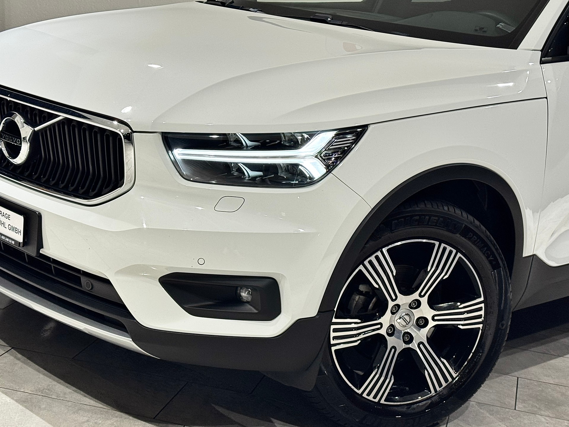 VOLVO XC40 T3 Momentum Geartronic | 1.Hand | CH |-image-10