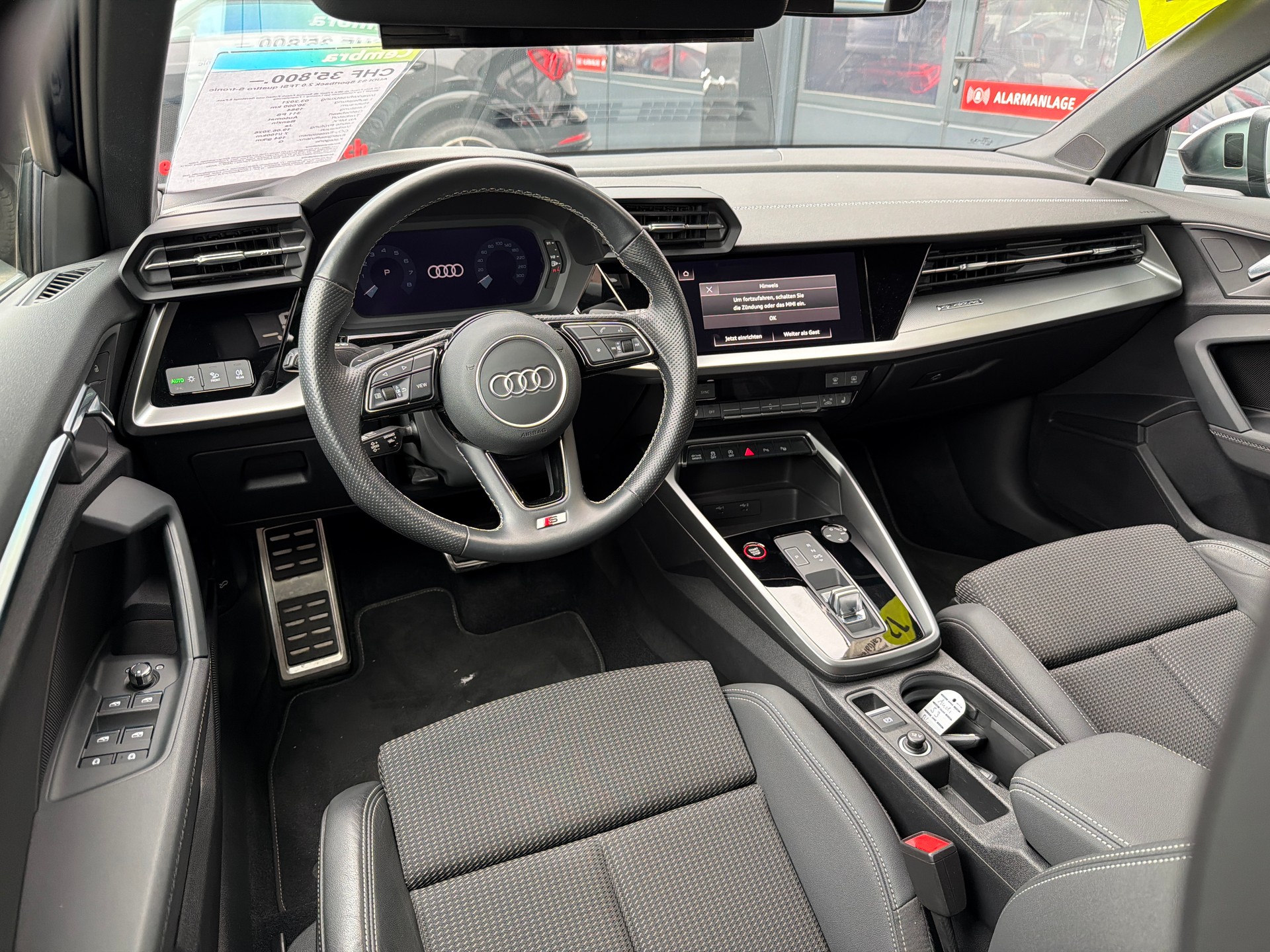 AUDI S3 Sportback 2.0 TFSI quattro S-tronic-image-9