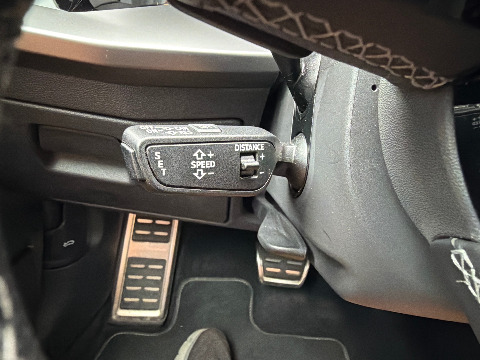 AUDI S3 Sportback 2.0 TFSI quattro S-tronic-image-16