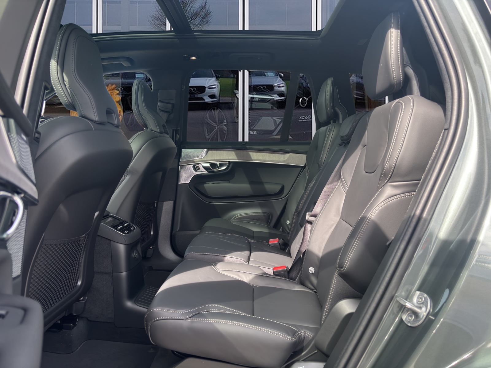 VOLVO XC90 2.0 T8 TE Ultra Dark eAWD-image-13