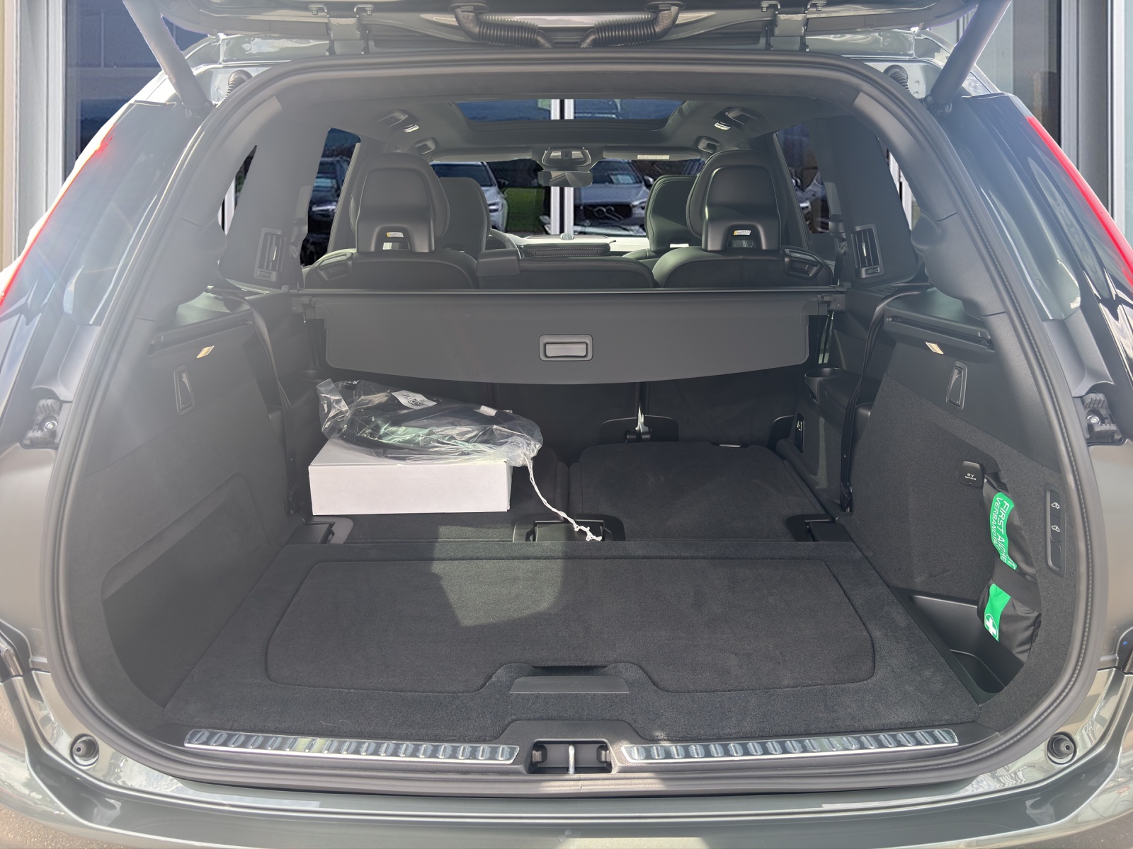 VOLVO XC90 2.0 T8 TE Ultra Dark eAWD-image-6