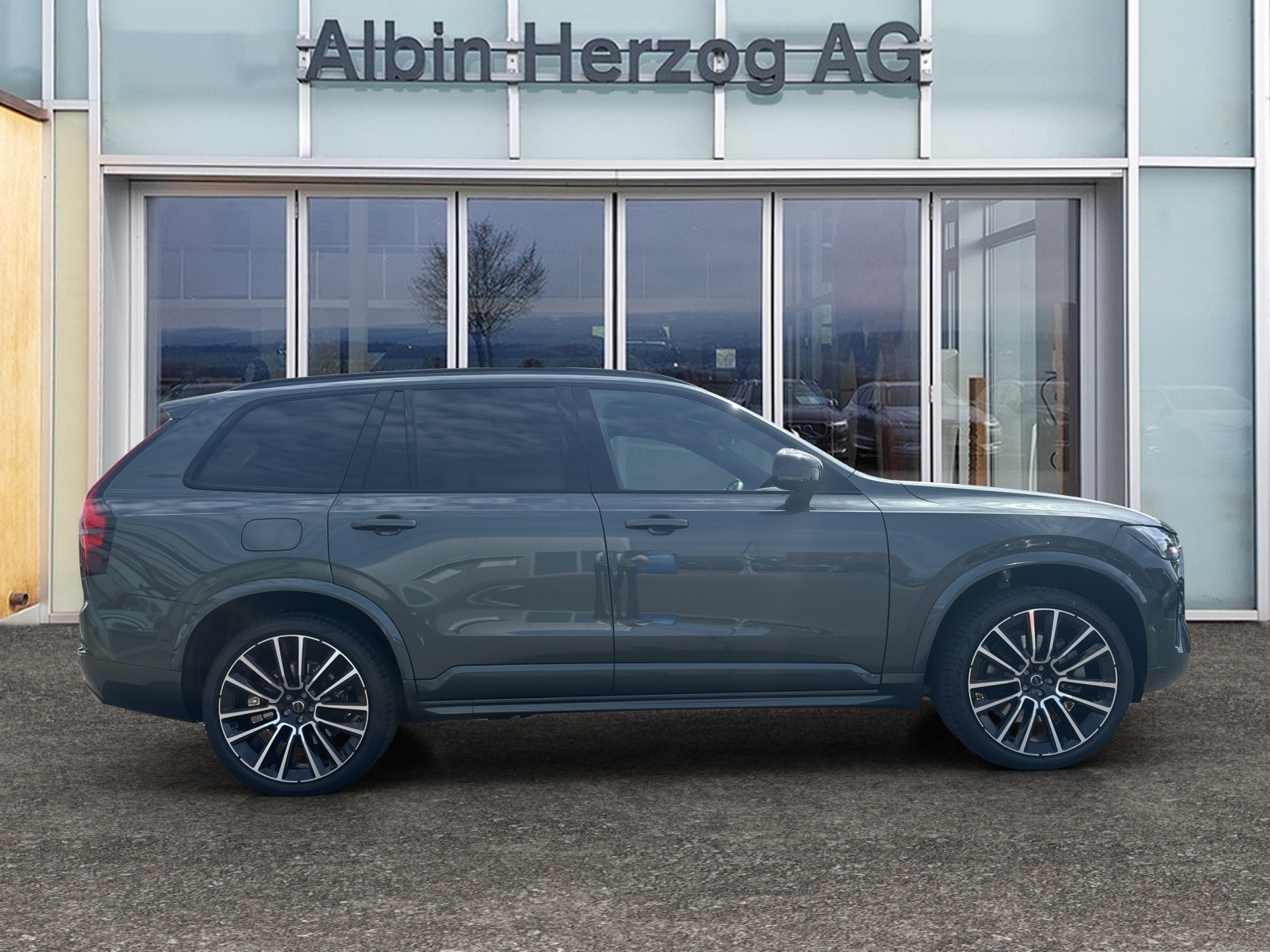 VOLVO XC90 2.0 T8 TE Ultra Dark eAWD-image-4