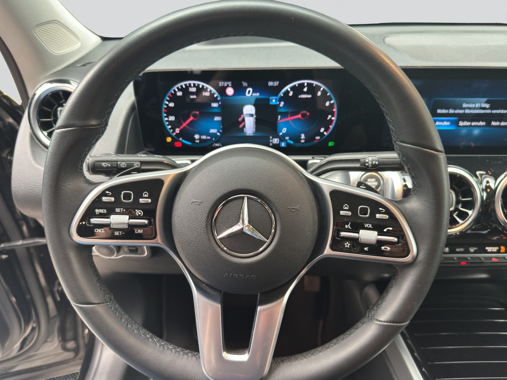 MERCEDES-BENZ GLB 200 4Matic Progressive 8G-Tronic-image-9