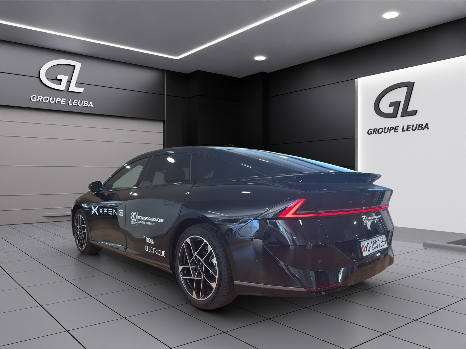 XPENG P7+ 75kWh Long Range-showroom-element-3