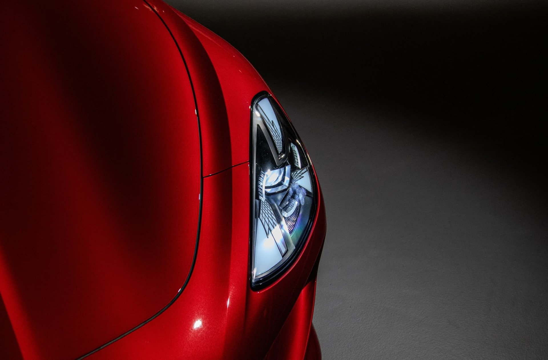 MG Cyberster 77kWh 4WD-showroom-element-2