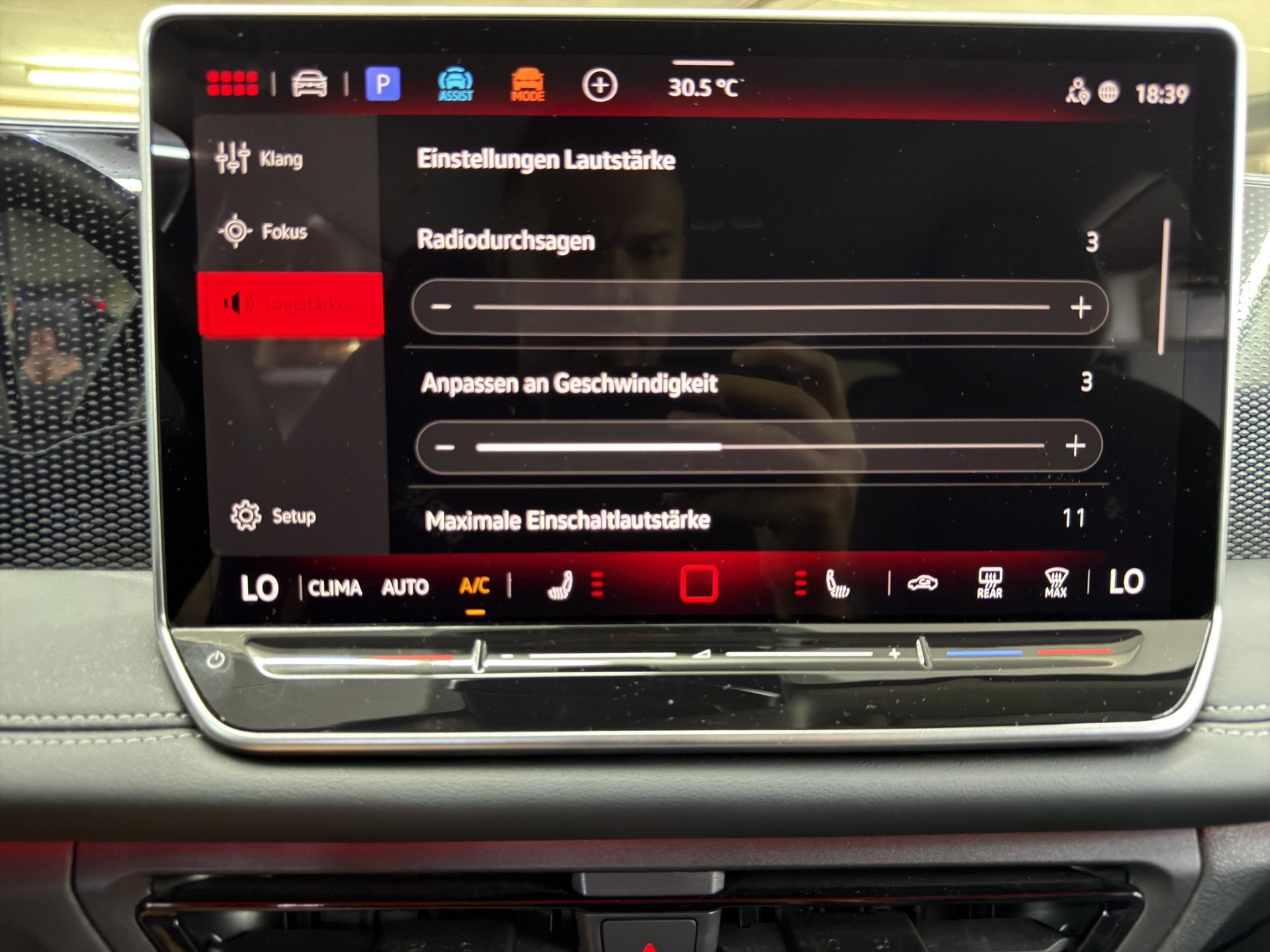 VW Tiguan 2.0 TDI SCR Life DSG-image-24