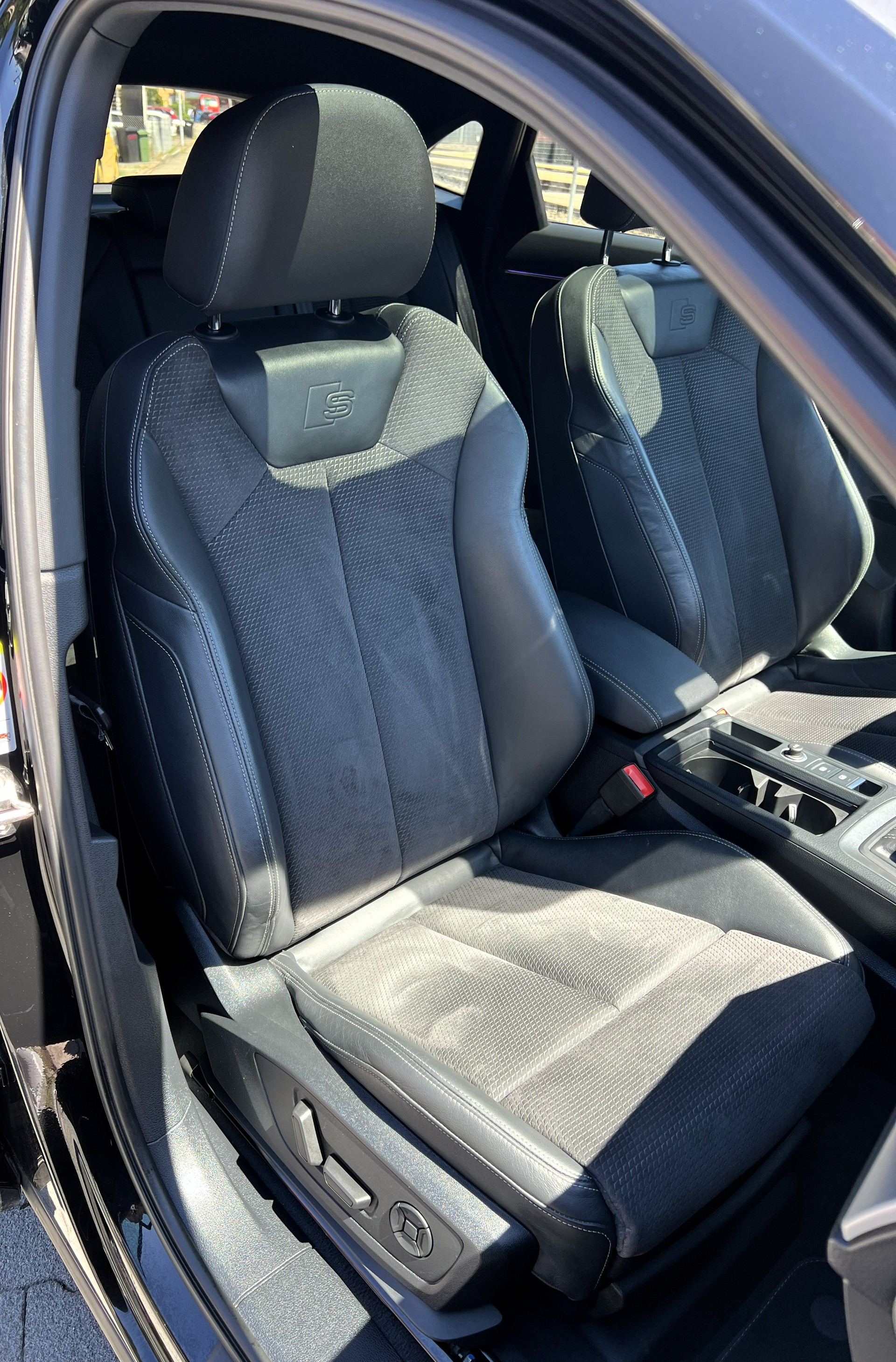 AUDI Q3 Sportback 45 TFSI S line quattro S-tronic-image-15