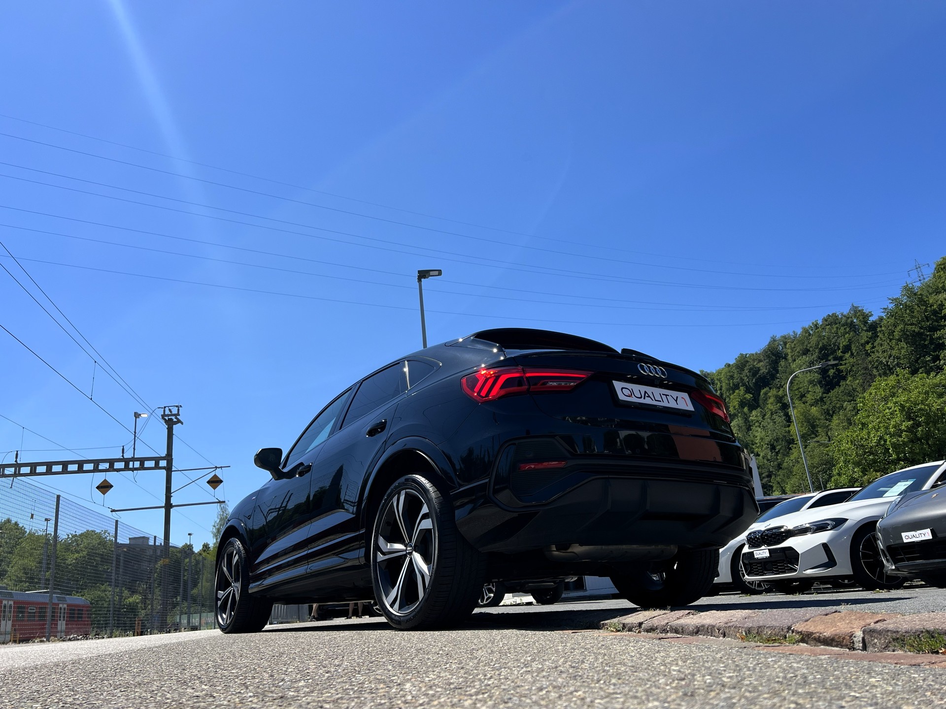 AUDI Q3 Sportback 45 TFSI S line quattro S-tronic-image-9