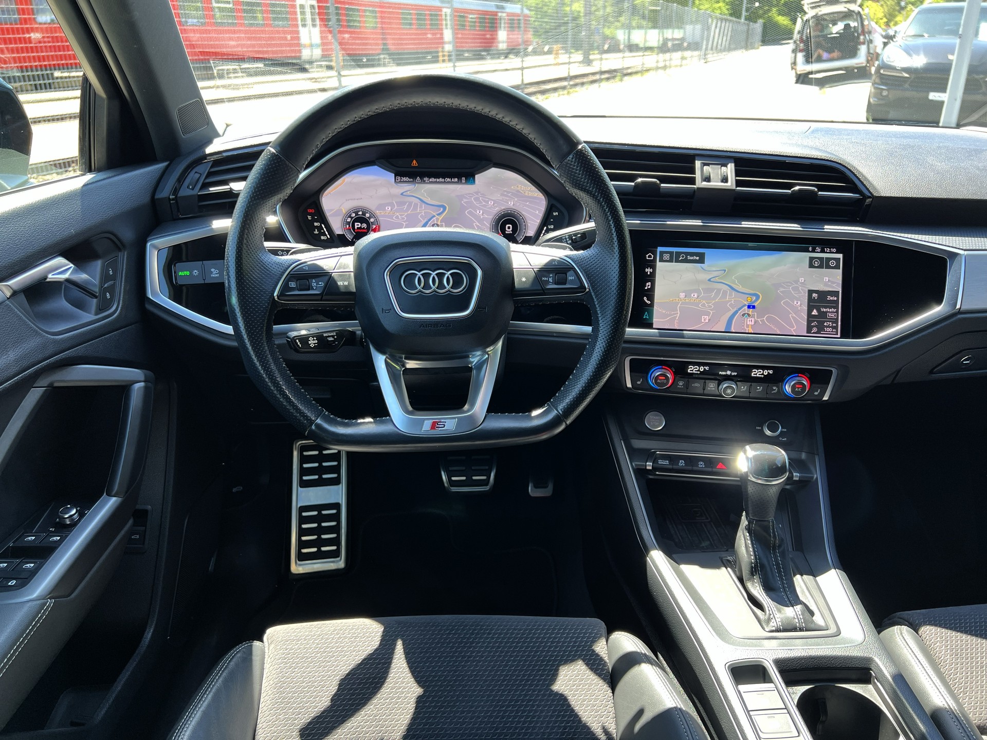 AUDI Q3 Sportback 45 TFSI S line quattro S-tronic-image-26