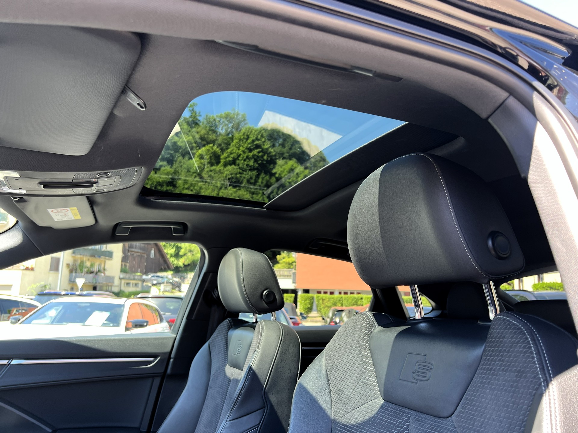 AUDI Q3 Sportback 45 TFSI S line quattro S-tronic-image-22