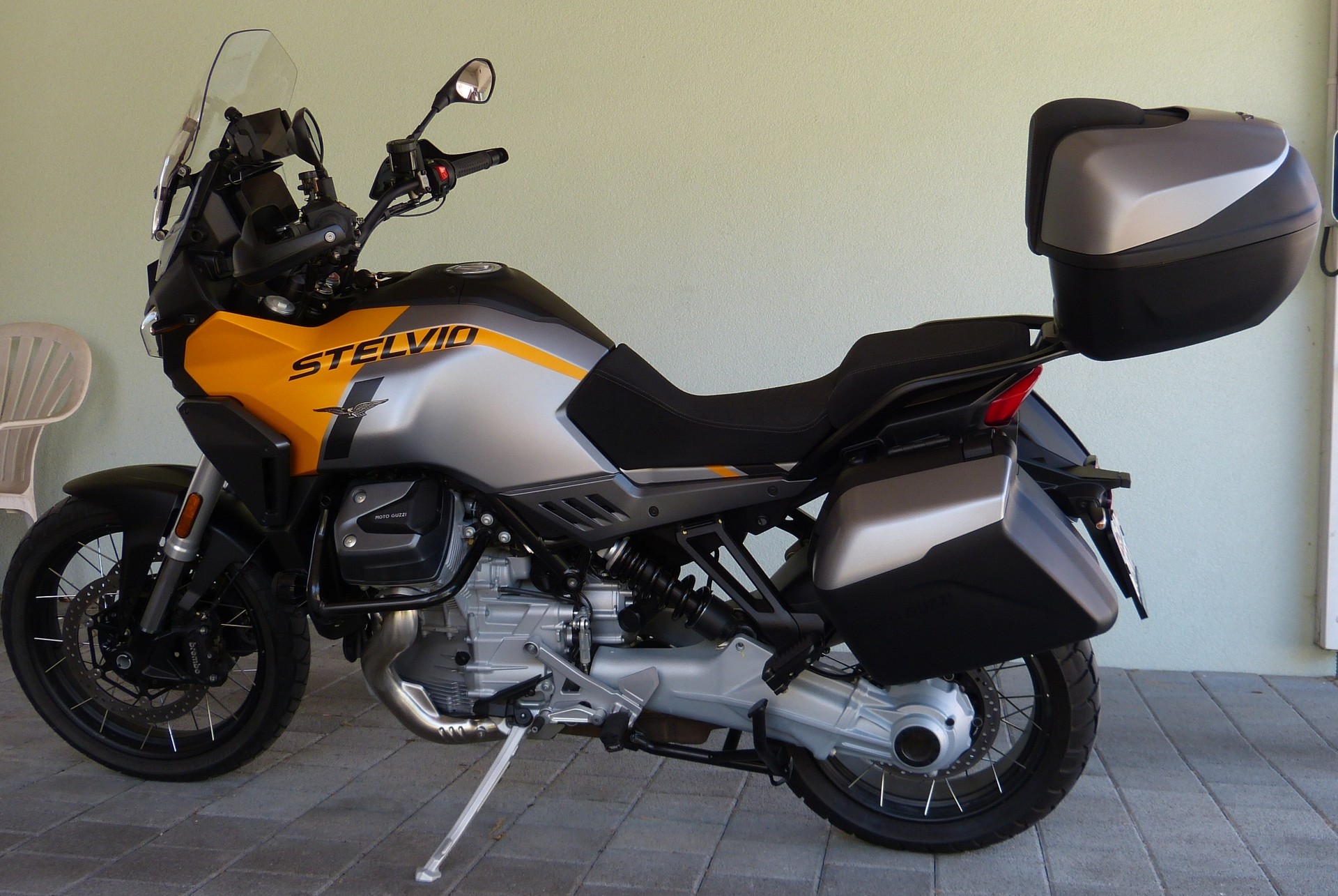 MOTO GUZZI PFF Rider-image-0