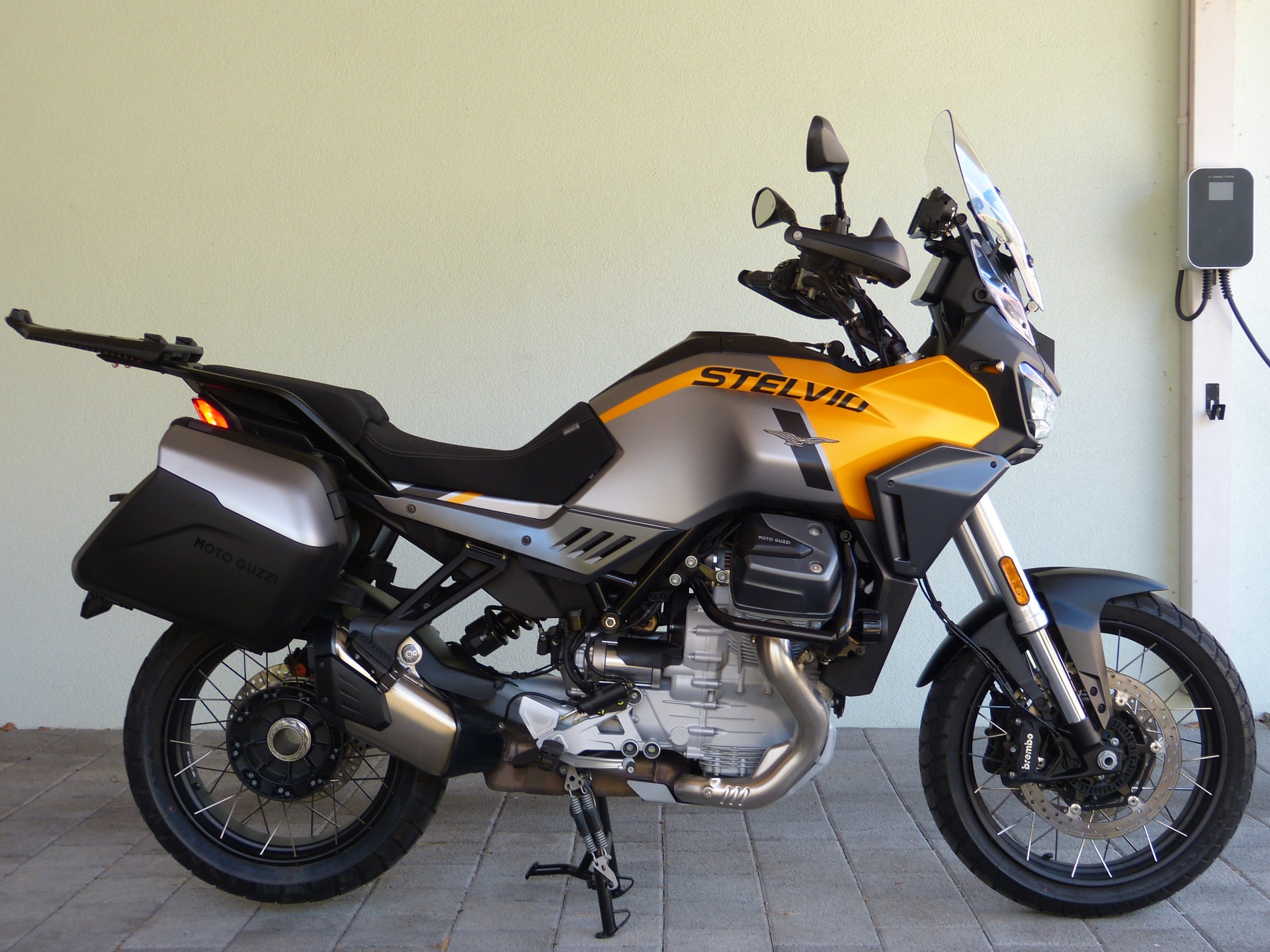 MOTO GUZZI PFF Rider-image-2