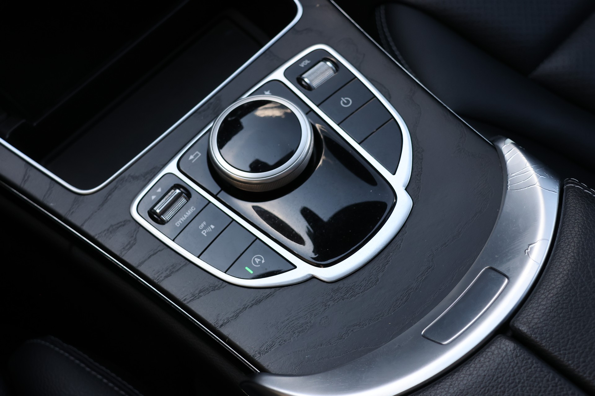 MERCEDES-BENZ C 300 AMG Line 7G-Tronic-image-13