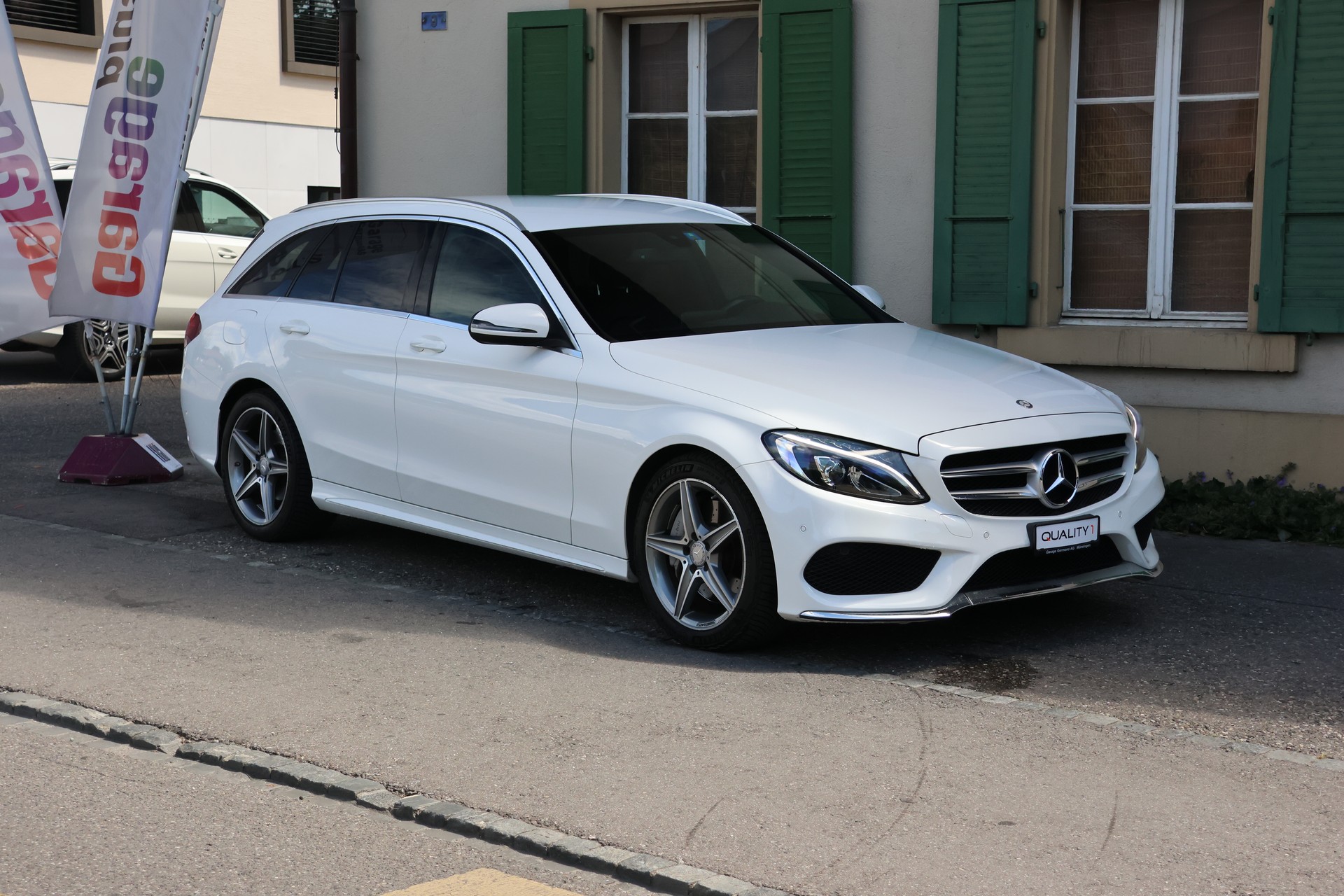 MERCEDES-BENZ C 300 AMG Line 7G-Tronic-showroom-element-3