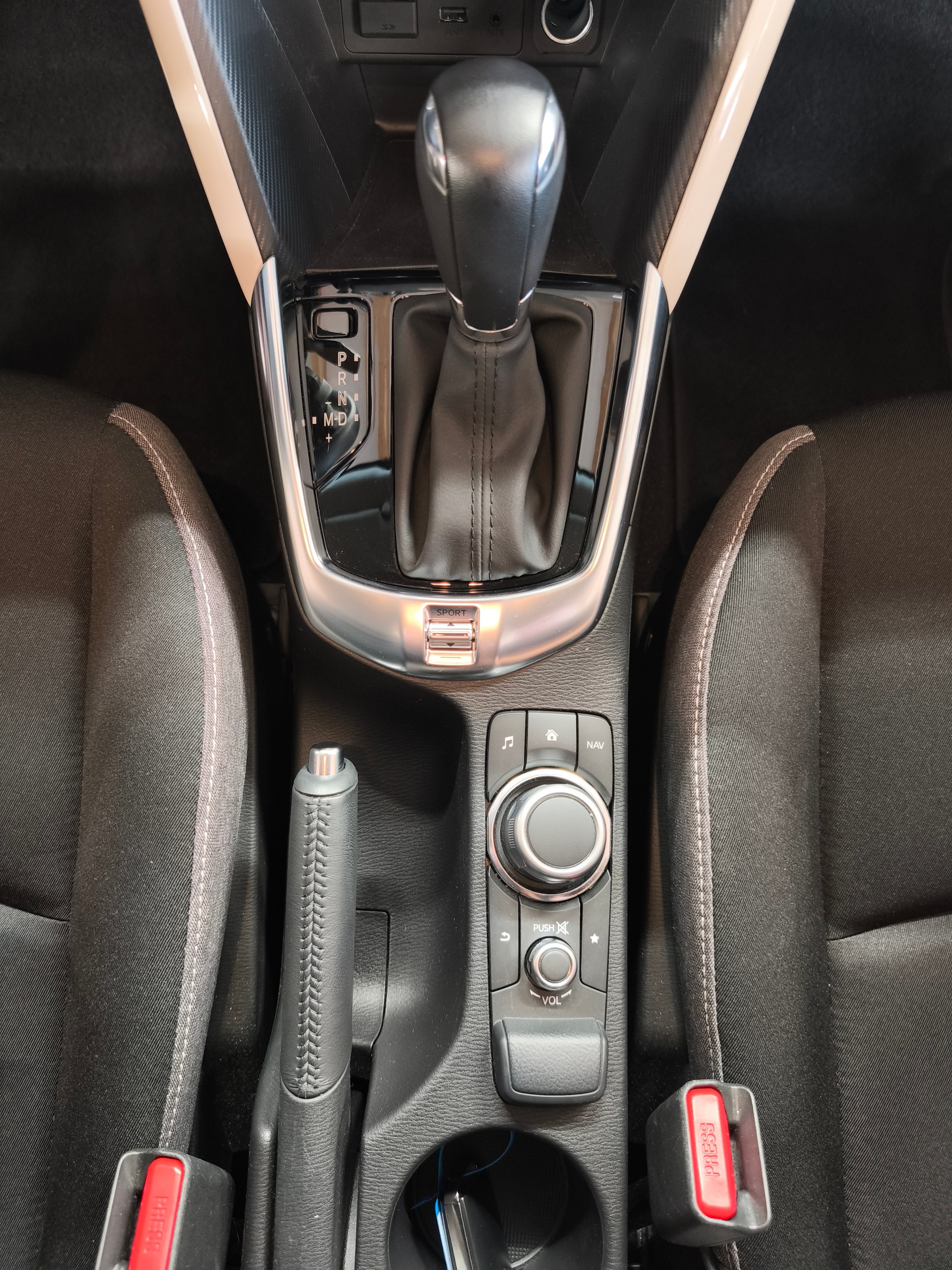 MAZDA 2 SKYACTIV-G 90 Exclusive-Line Automat-image-9