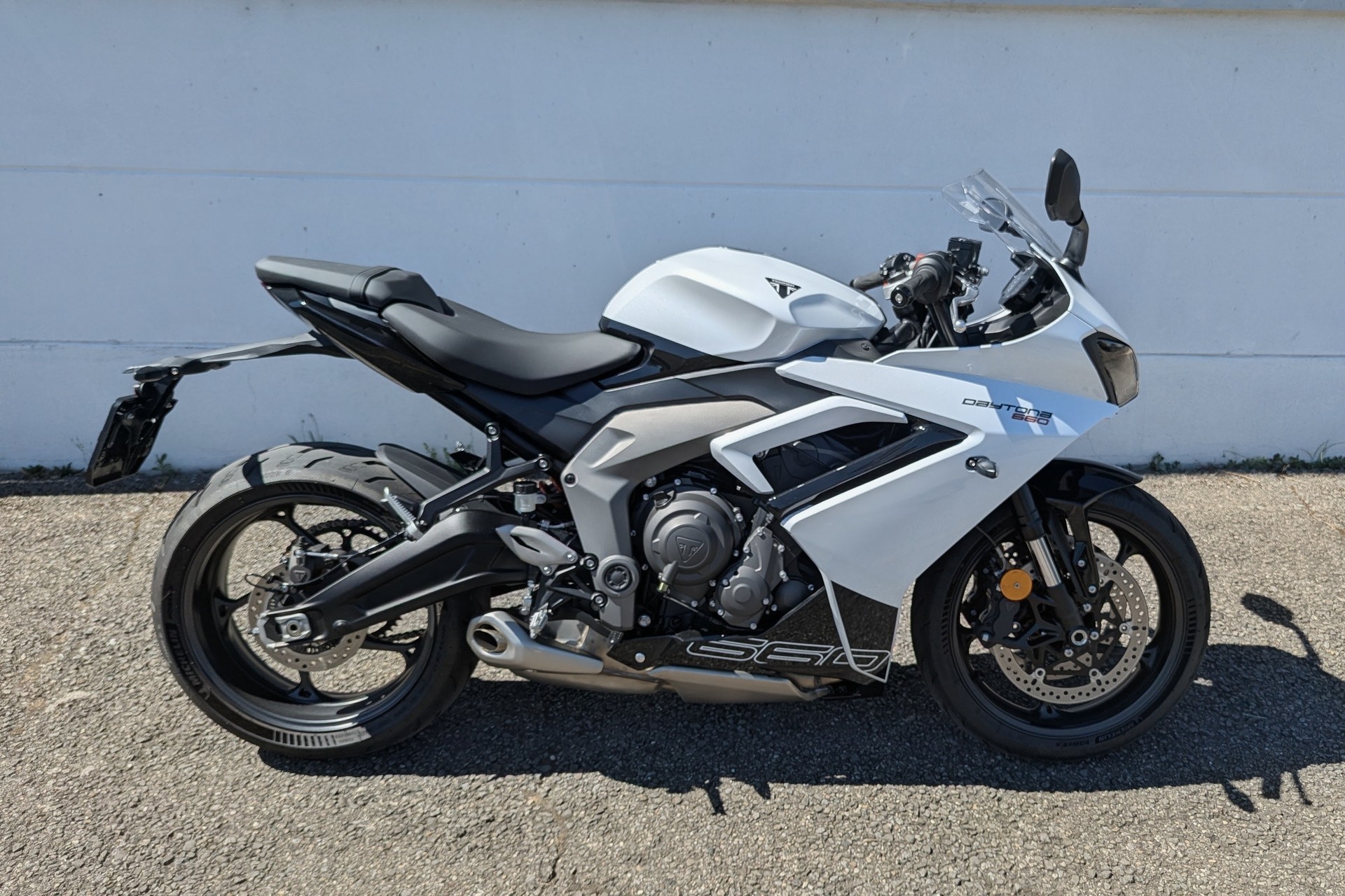 TRIUMPH Daytona 660-image-0