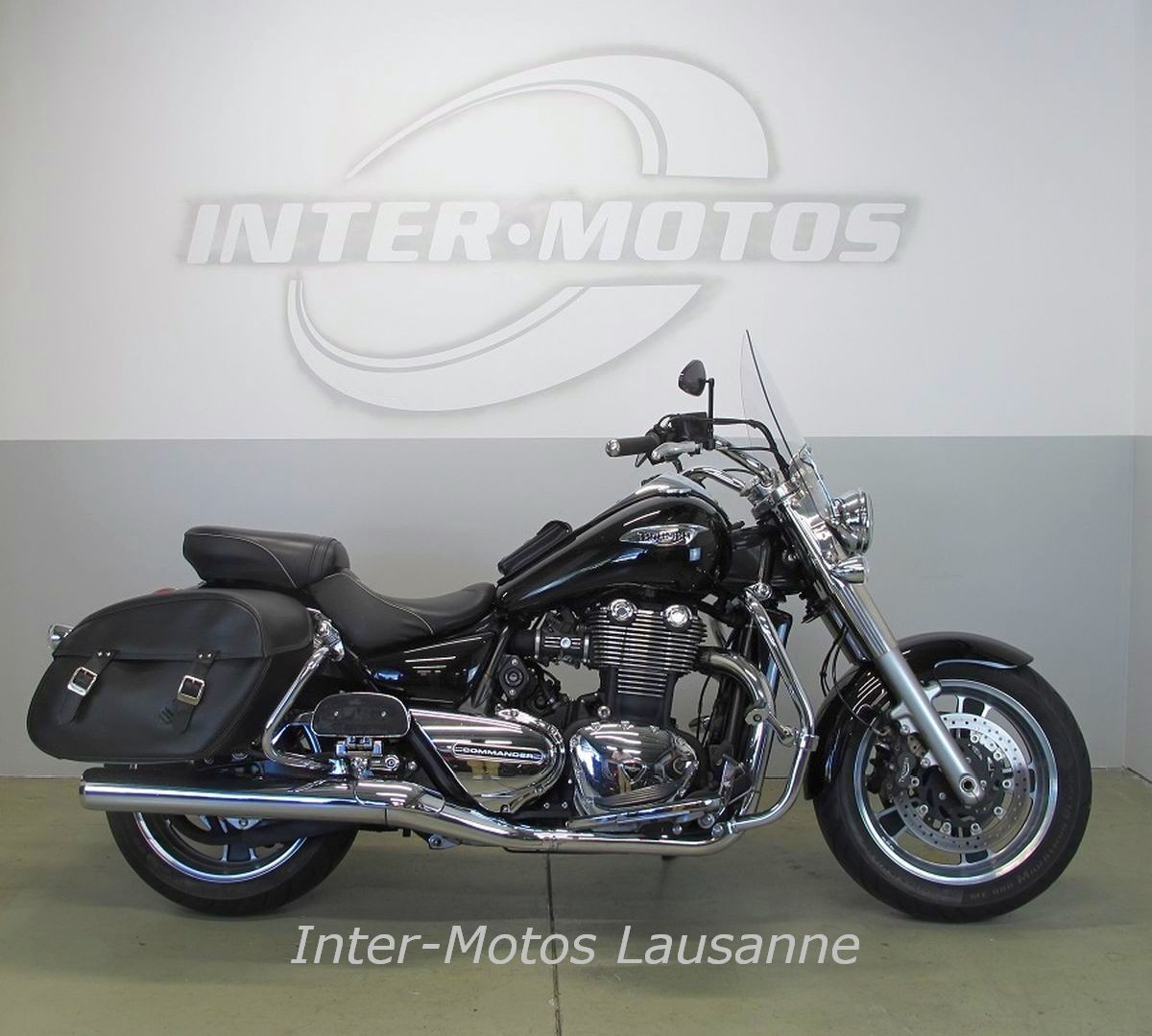 TRIUMPH COMMANDER ABS-image-0