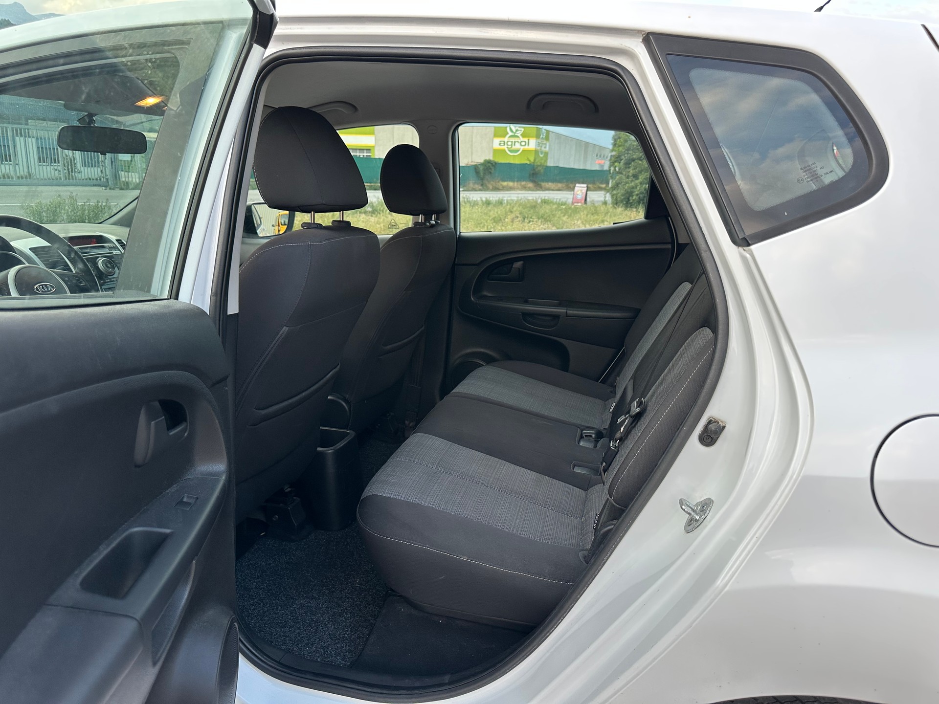 KIA Venga 1.6 CVVT Style-image-15