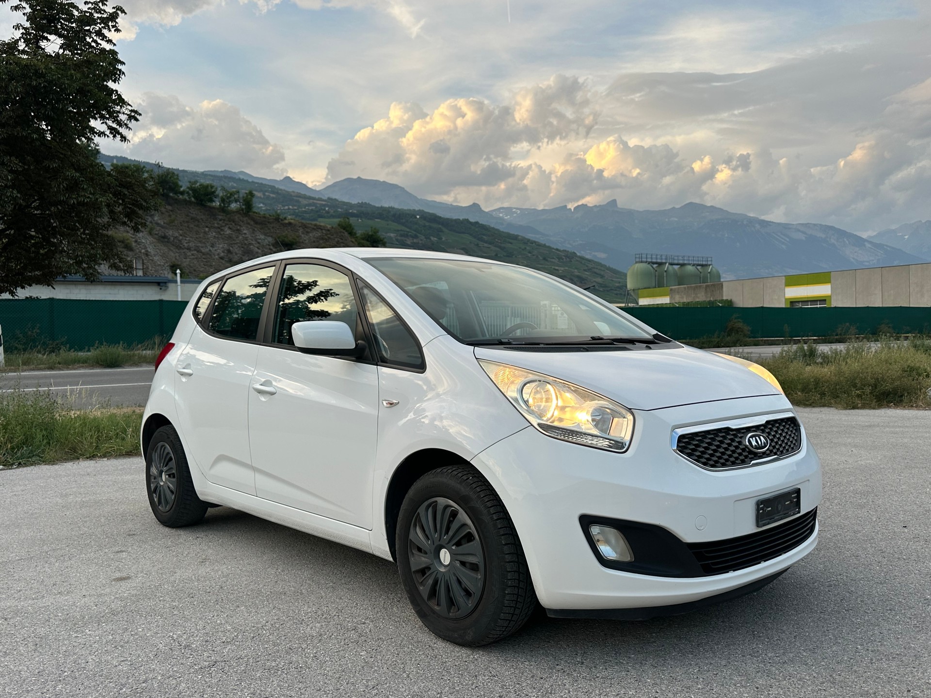 KIA Venga 1.6 CVVT Style-image-1