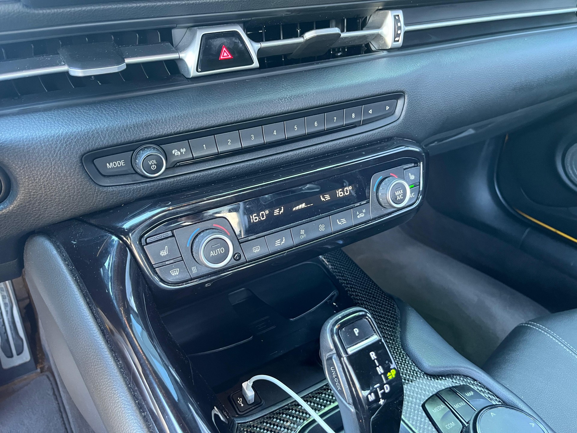 TOYOTA Supra GR 3.0i Turbo Premium Automat 8-image-17