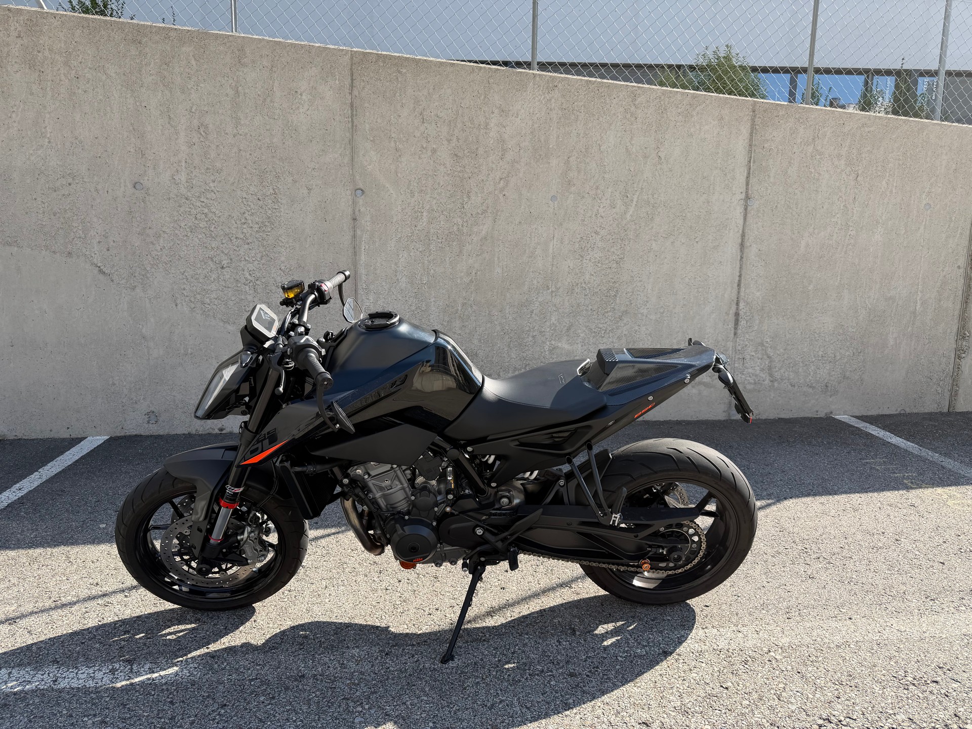 KTM 890 Duke L-image-2