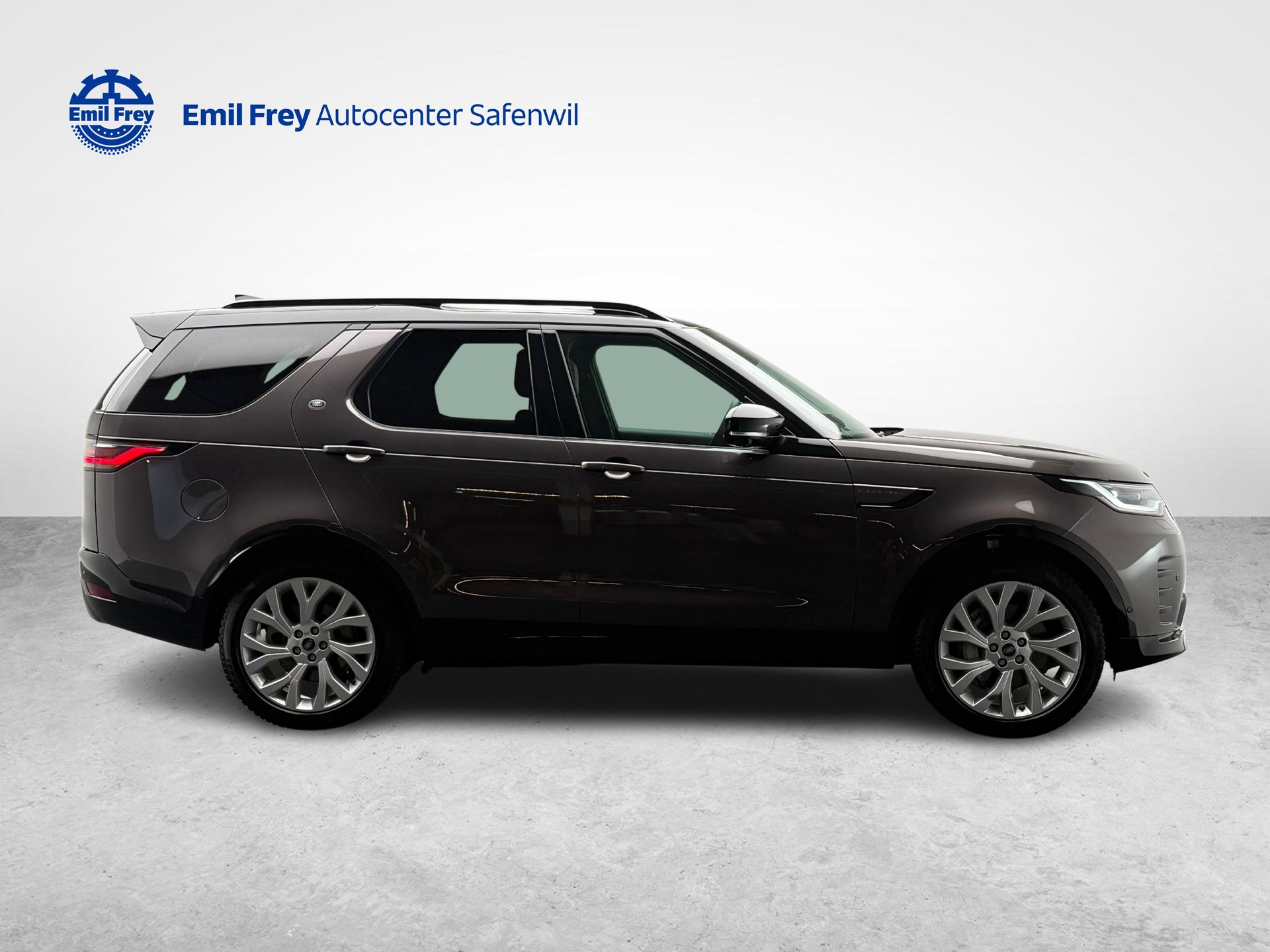 LAND ROVER Discovery 3.0 D I6 250 Dynamic SE-image-5