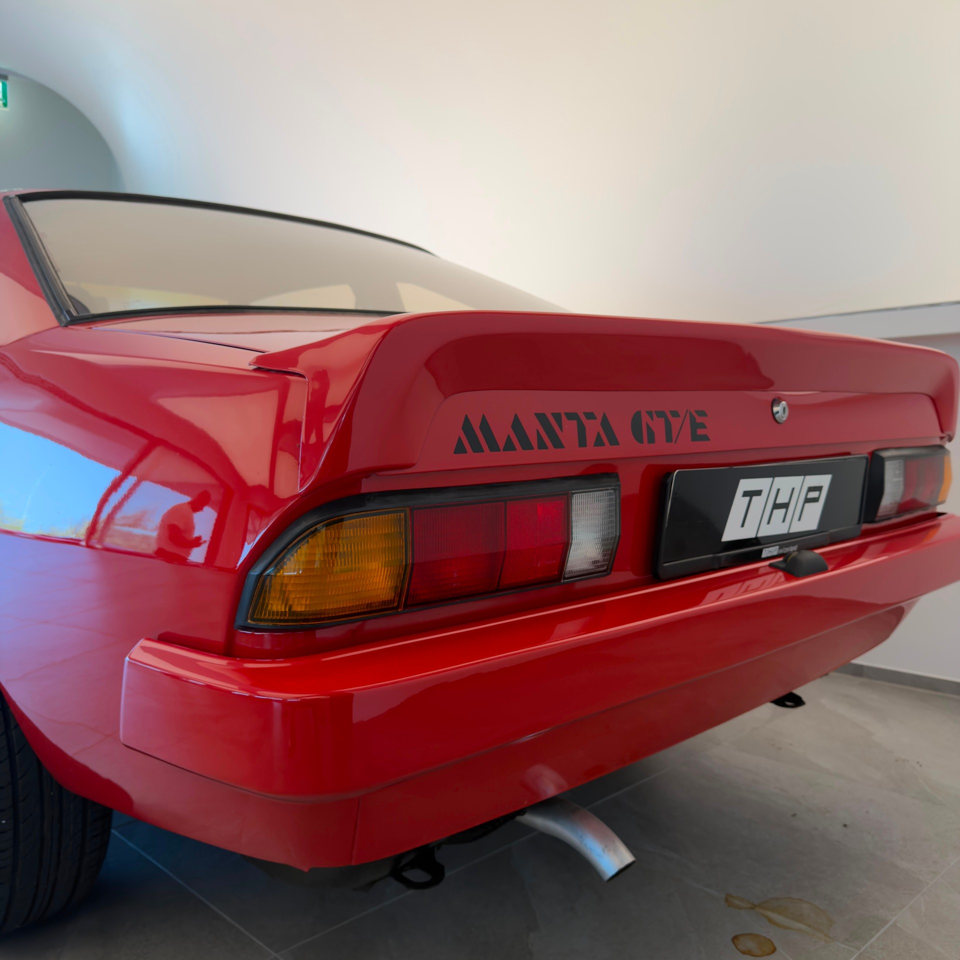 OPEL Manta 2.0 GT/E-showroom-element-3