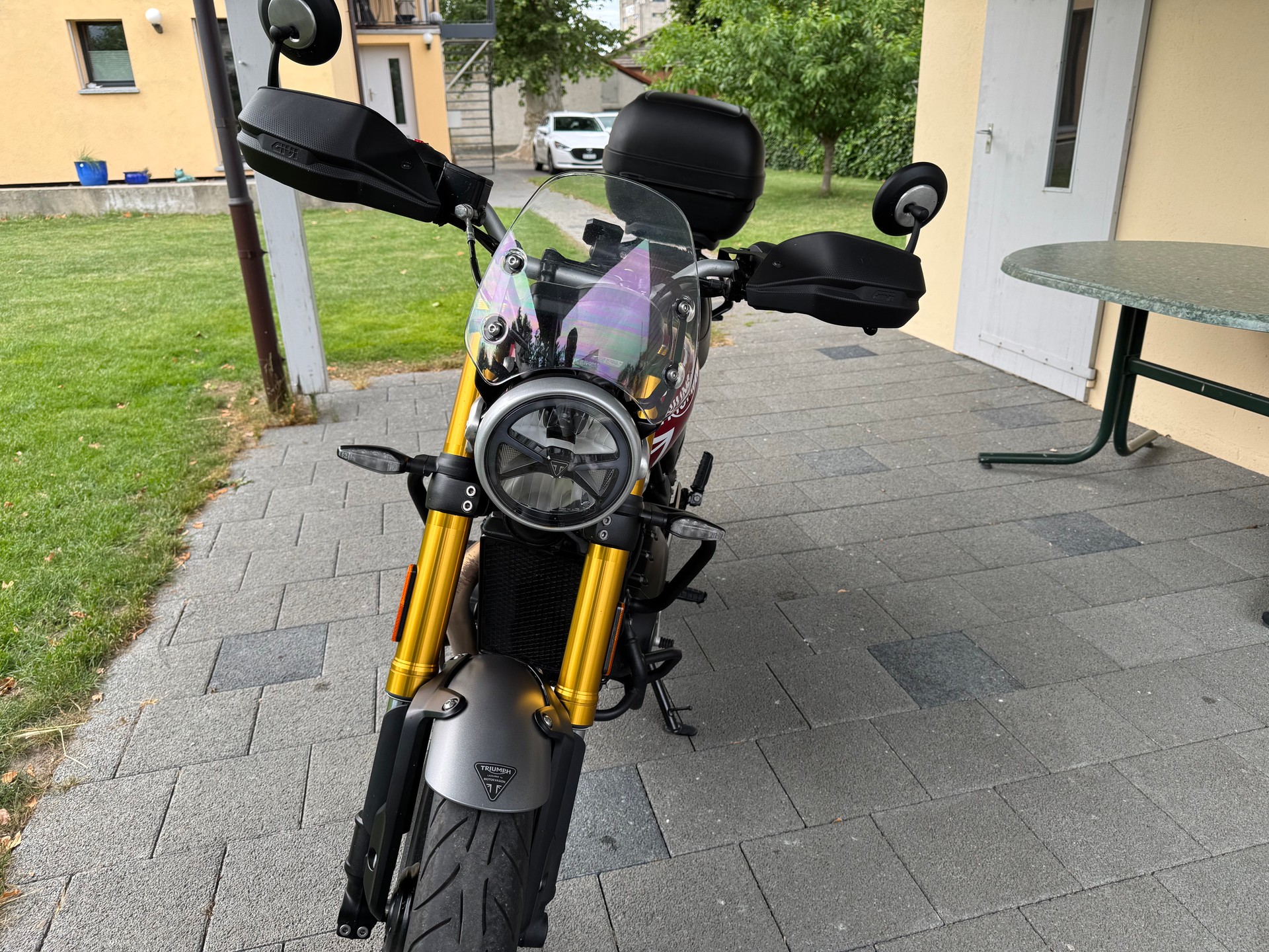 TRIUMPH Speed 400-image-3