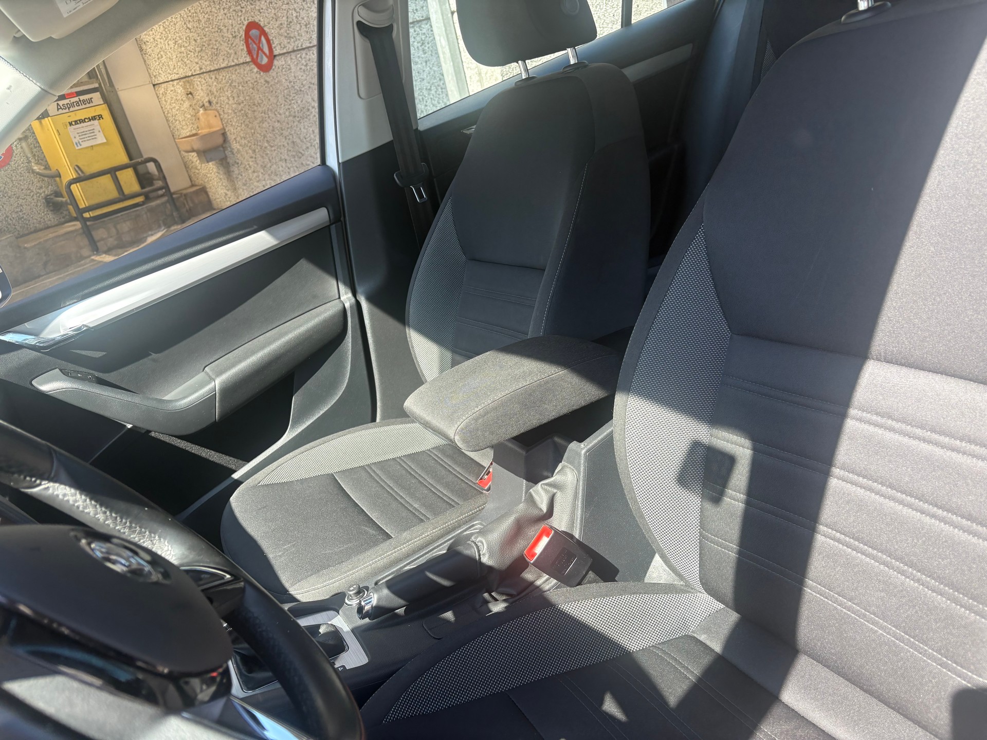 SKODA Octavia Combi 1.5 TSI Style DSG-image-9