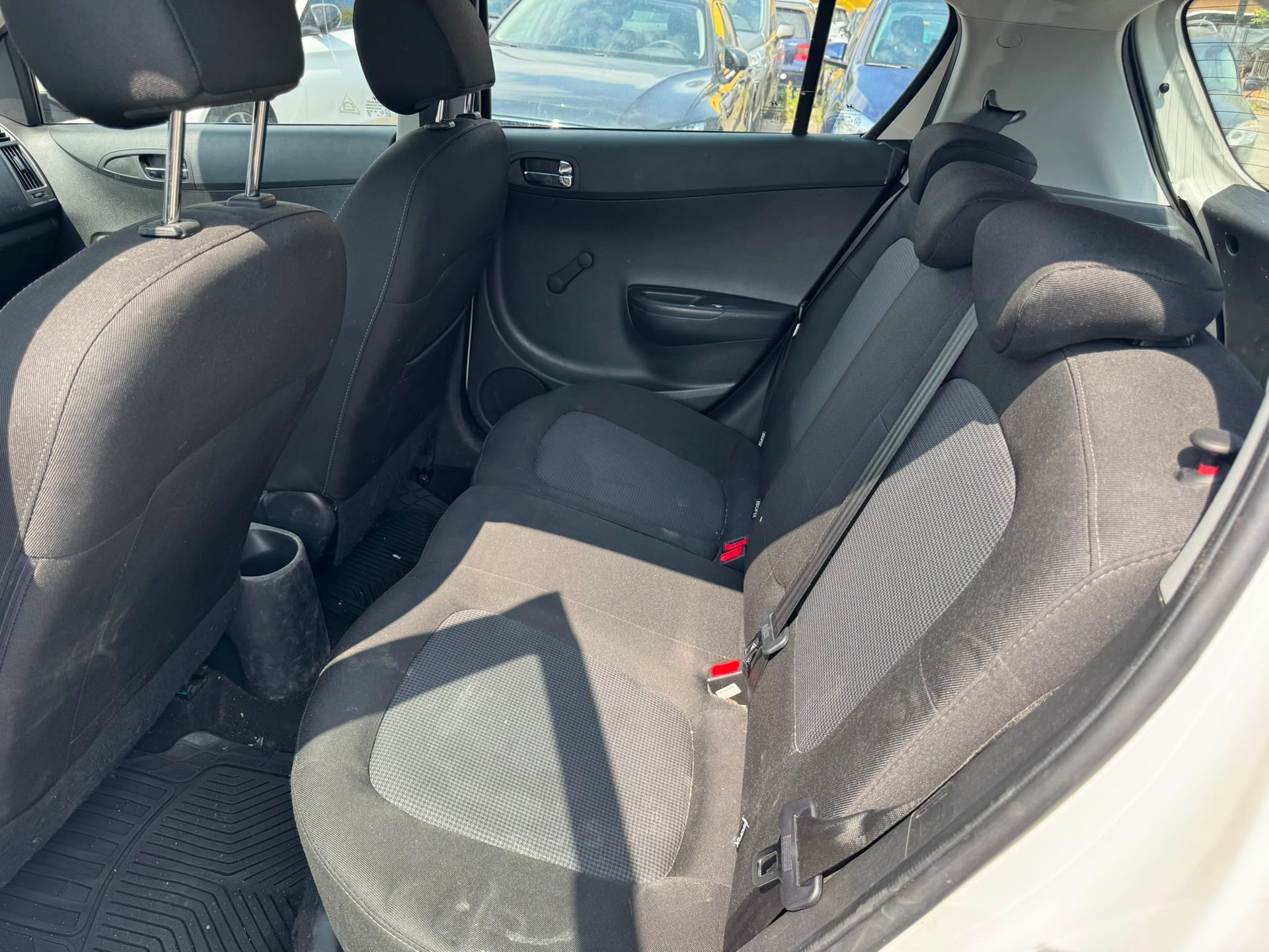 HYUNDAI i20 1.2 Comfort-image-14