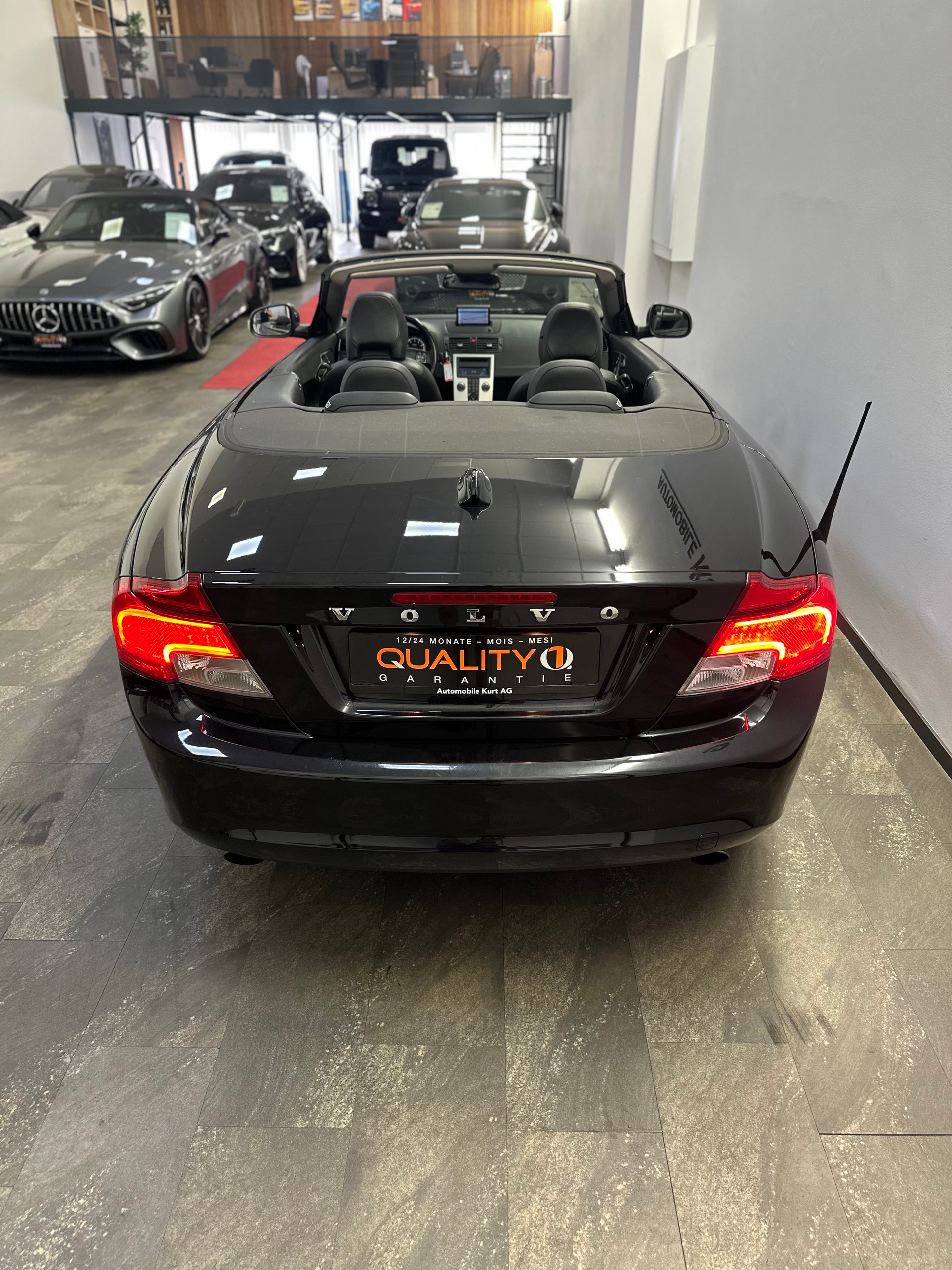 VOLVO C70 T5 Momentum Geartronic-image-4