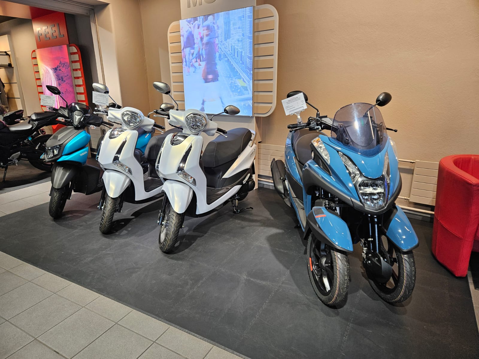 YAMAHA D'elight LTS 125-image-9