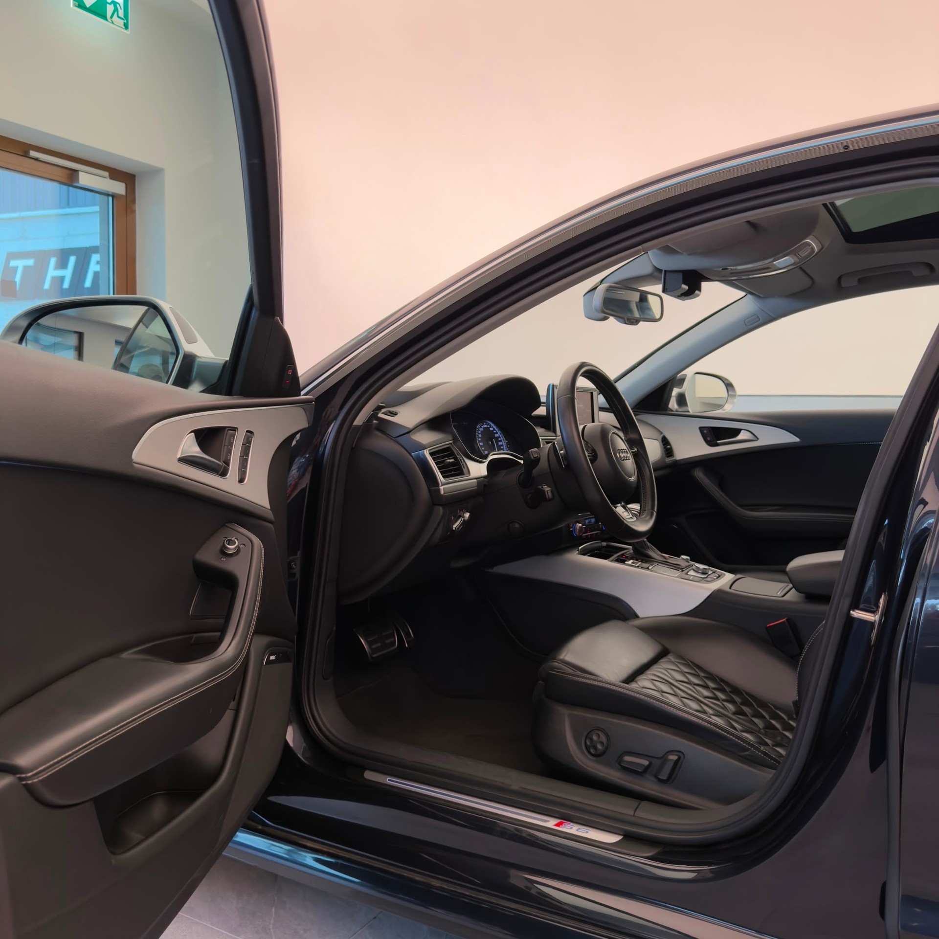 AUDI S6 Limousine 4.0 TFSI V8 quattro S-tronic-image-5