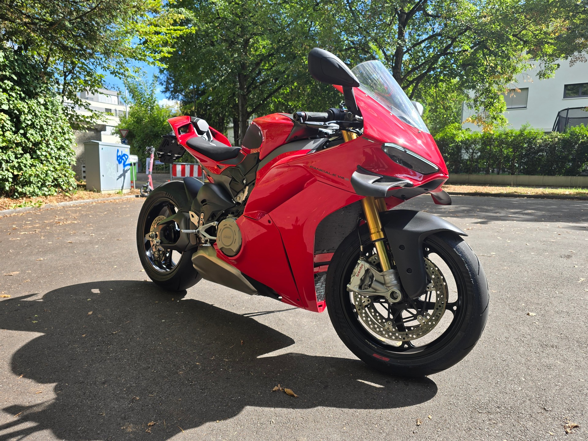 DUCATI PANIGALE V4 S-image-1