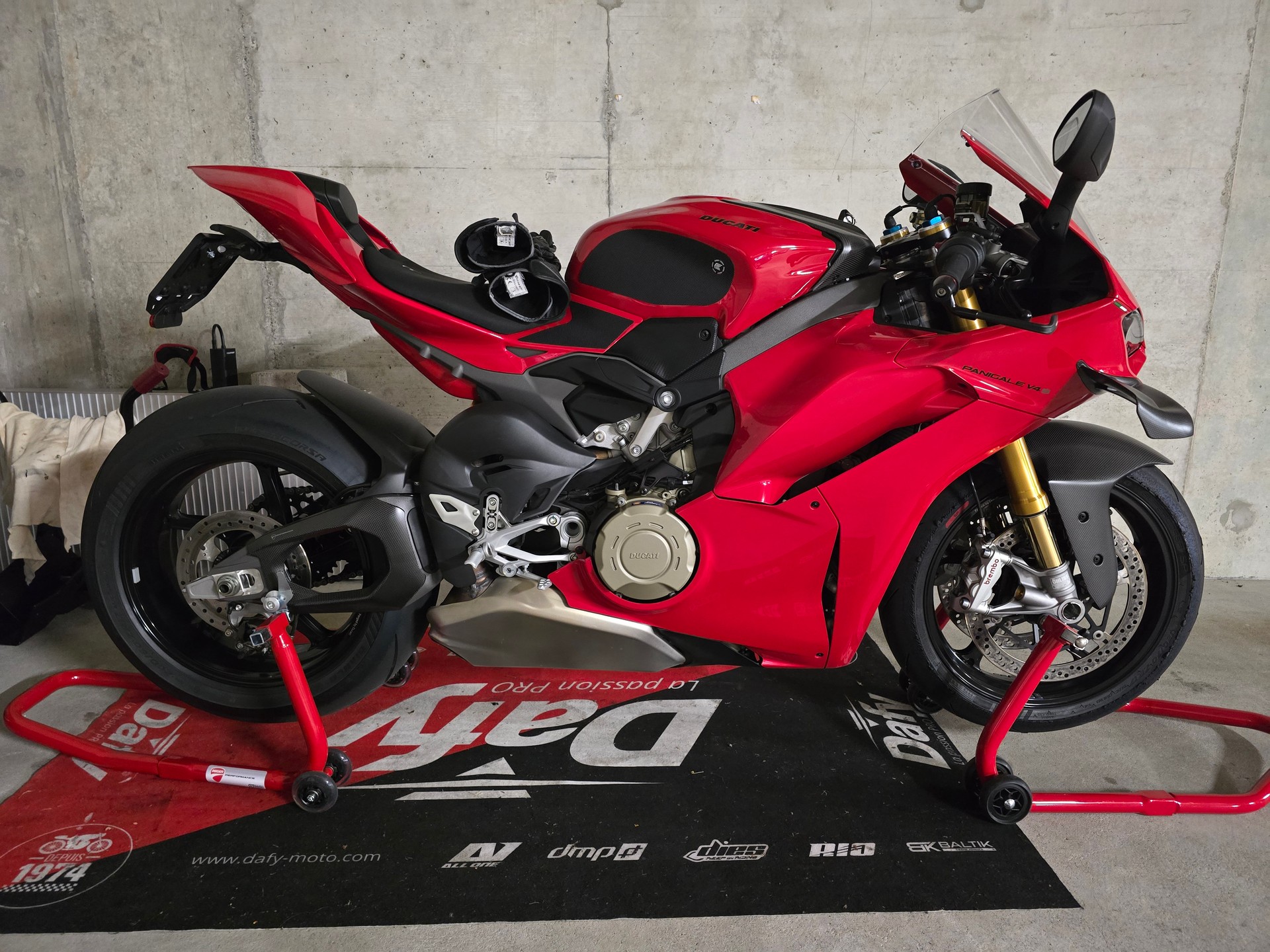 DUCATI PANIGALE V4 S-image-0