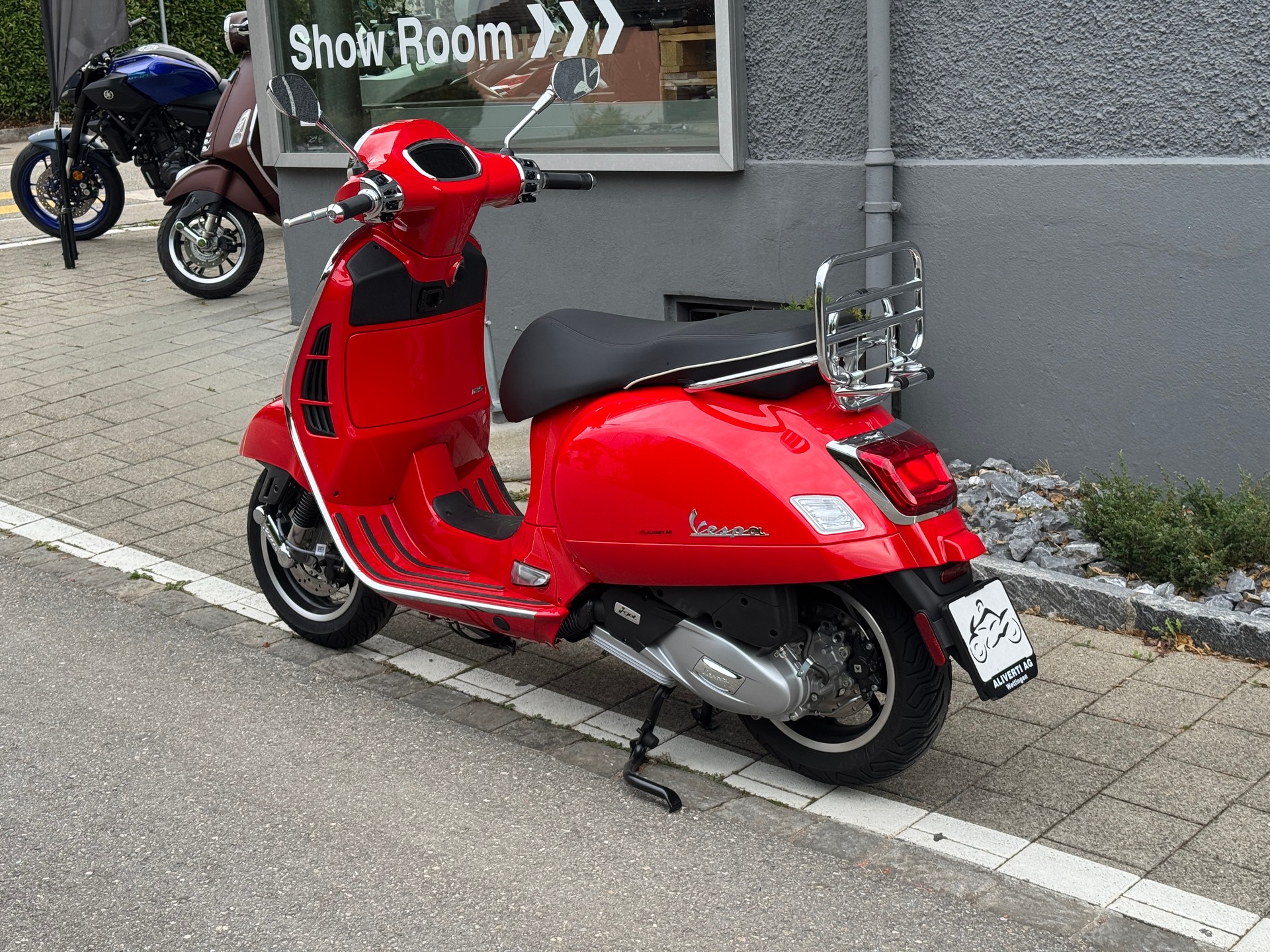 PIAGGIO Vespa GTS 125 Super RST Euro 5+-image-1
