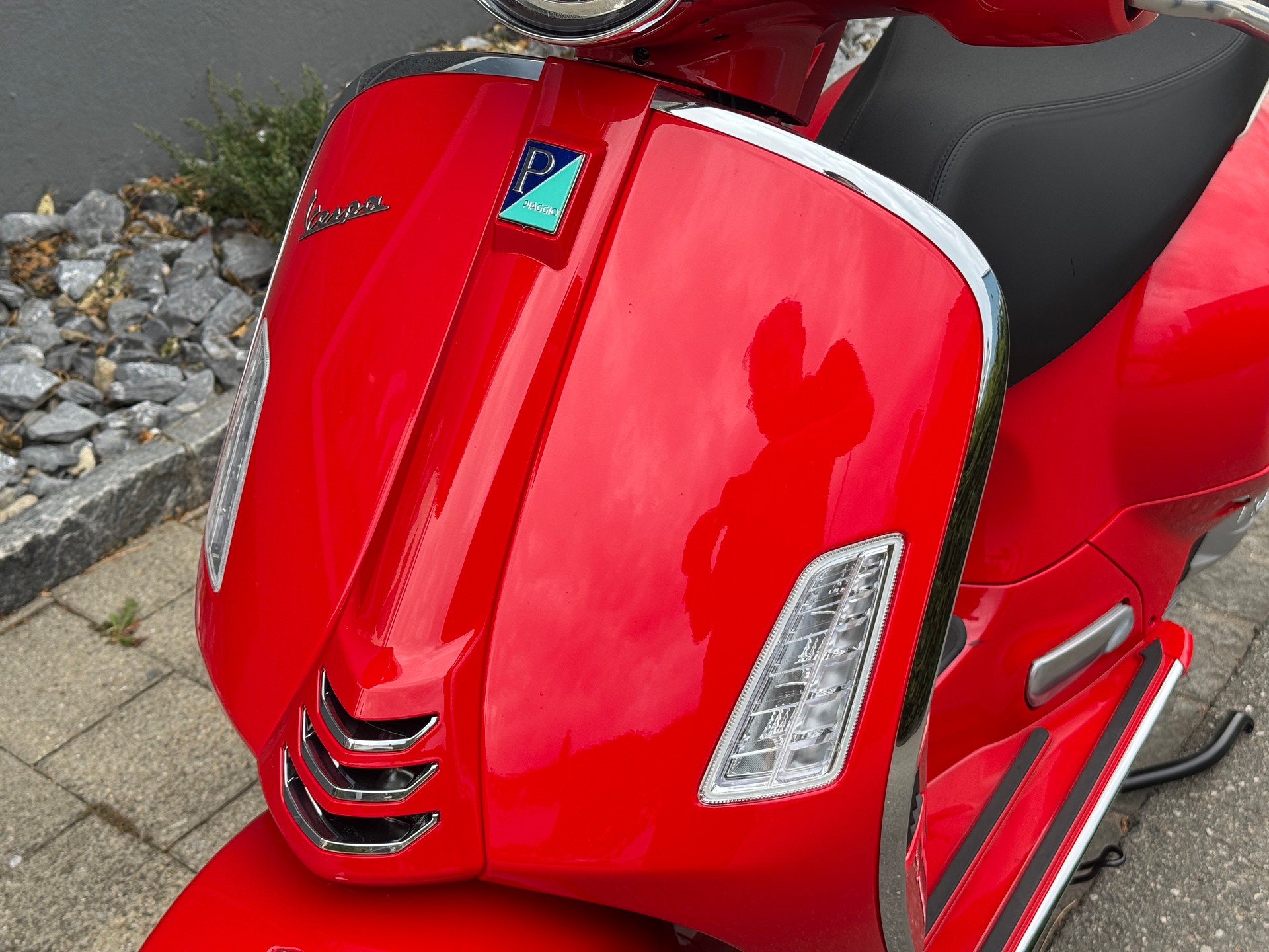 PIAGGIO Vespa GTS 125 Super RST Euro 5+-image-3