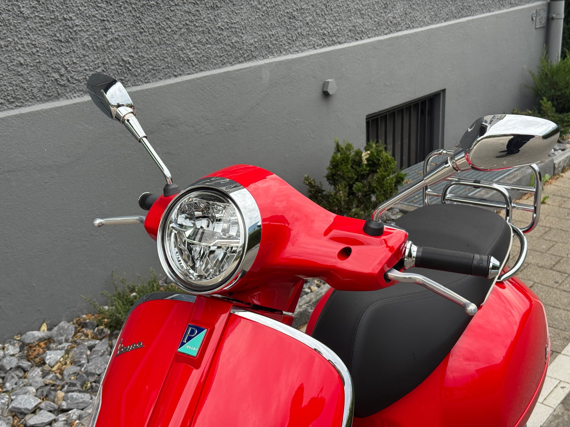 PIAGGIO Vespa GTS 125 Super RST Euro 5+-image-2